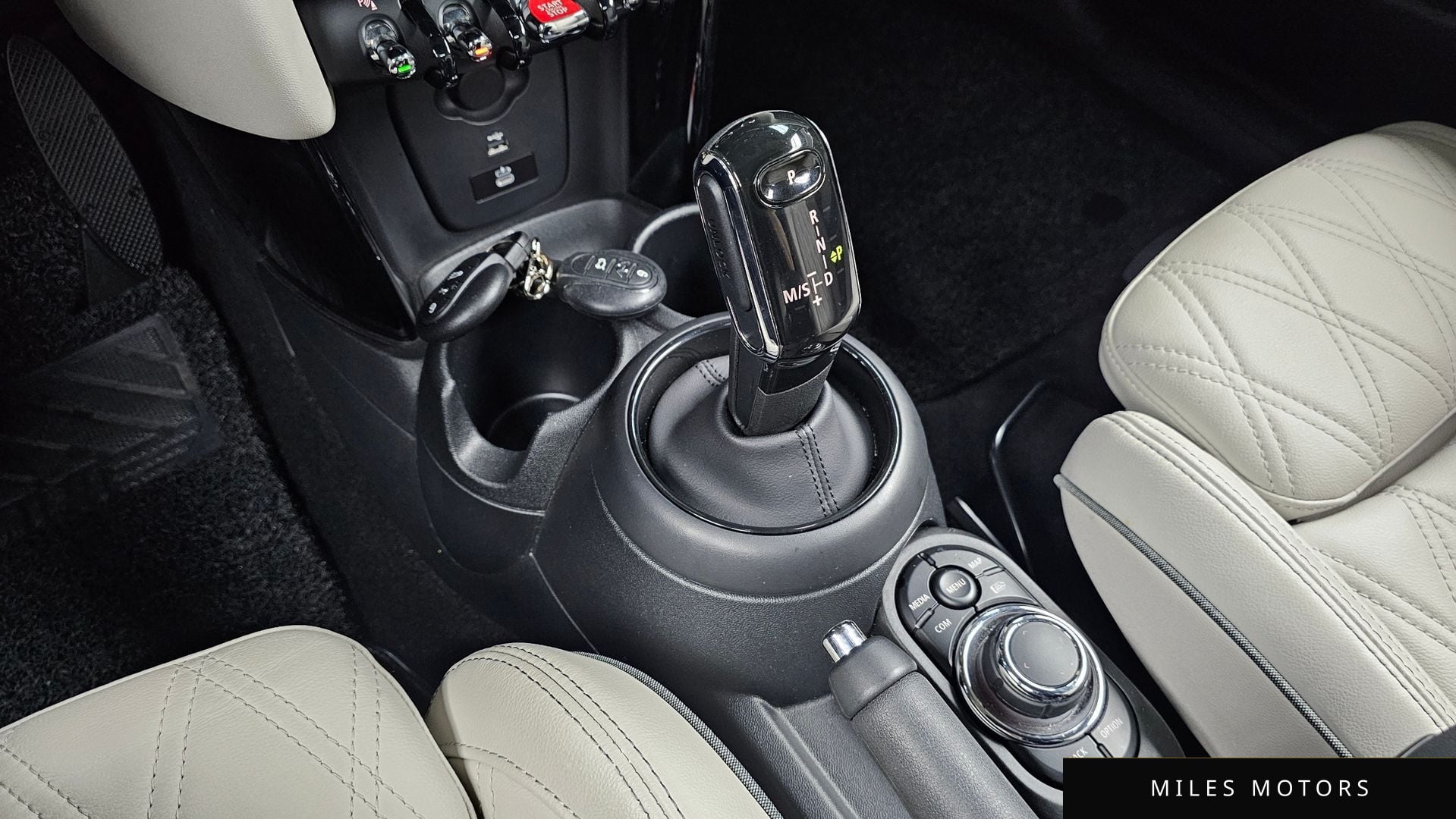 MINI Cooper S 2023 — миниатюра 12