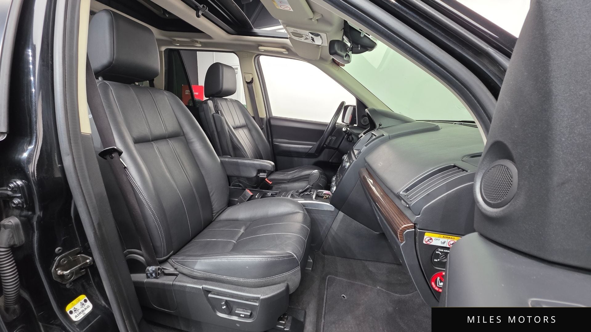 Land Rover Freelander 2014 — миниатюра 10
