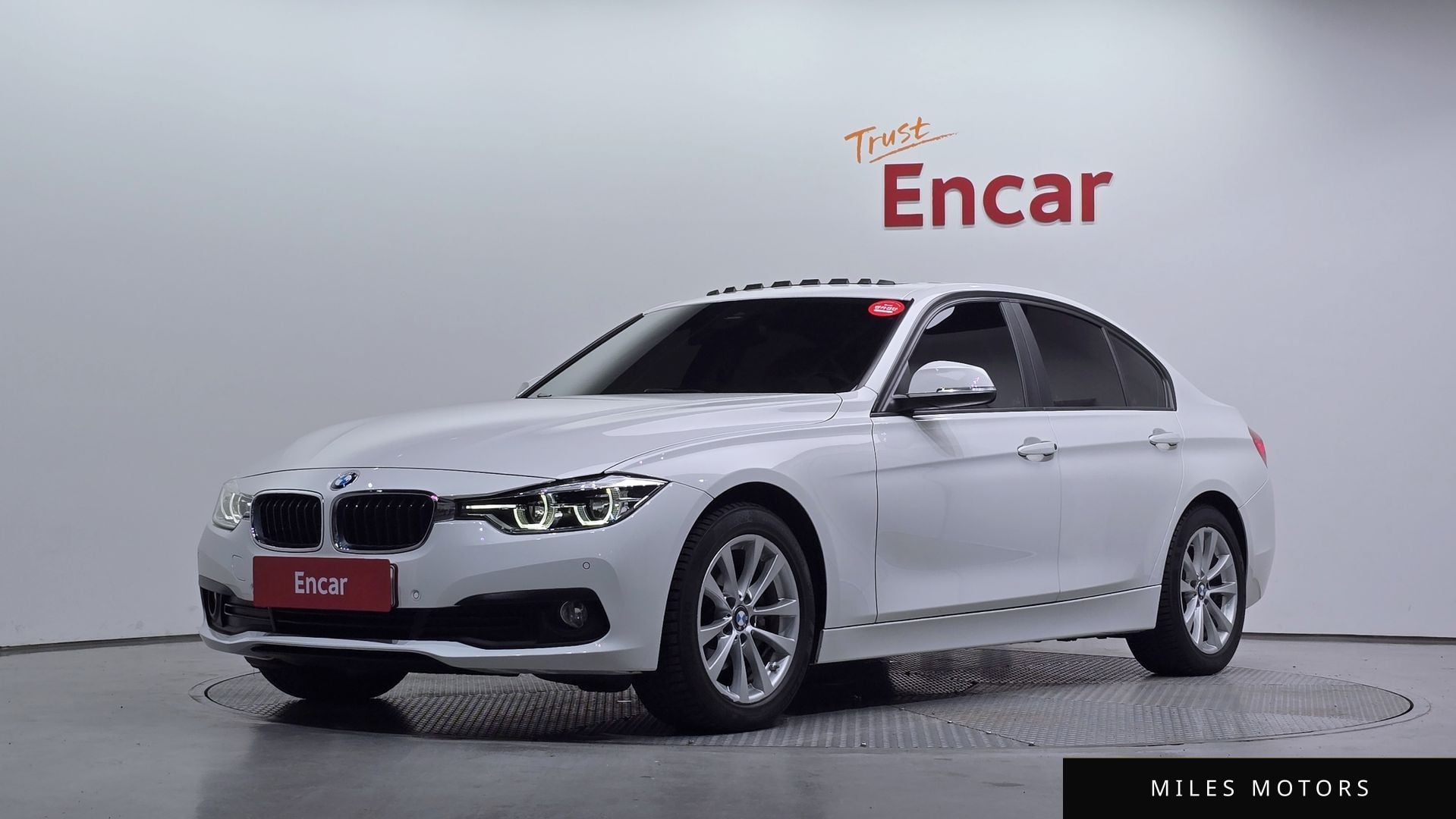 BMW 3 Series (F30) 2018 — фото 1 из 12