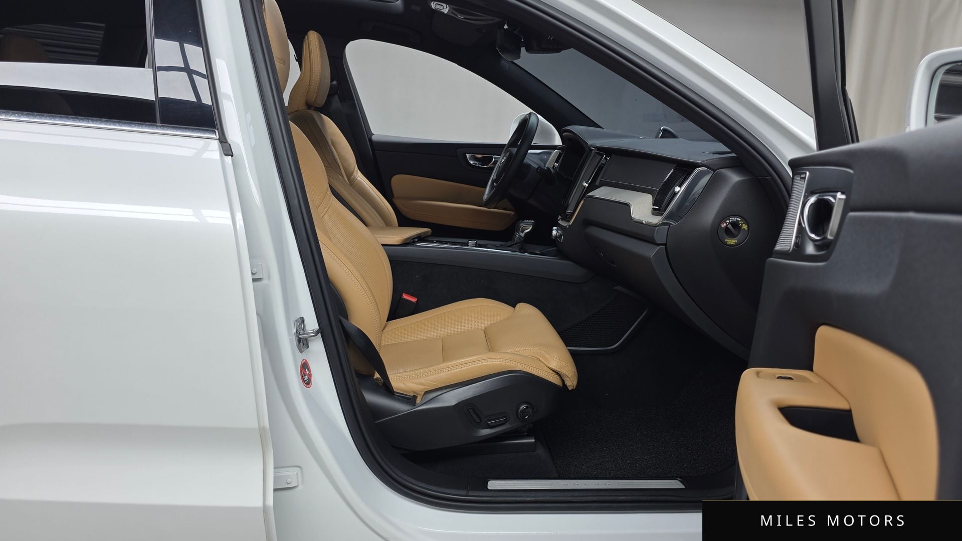 Volvo XC60 2020 — миниатюра 11