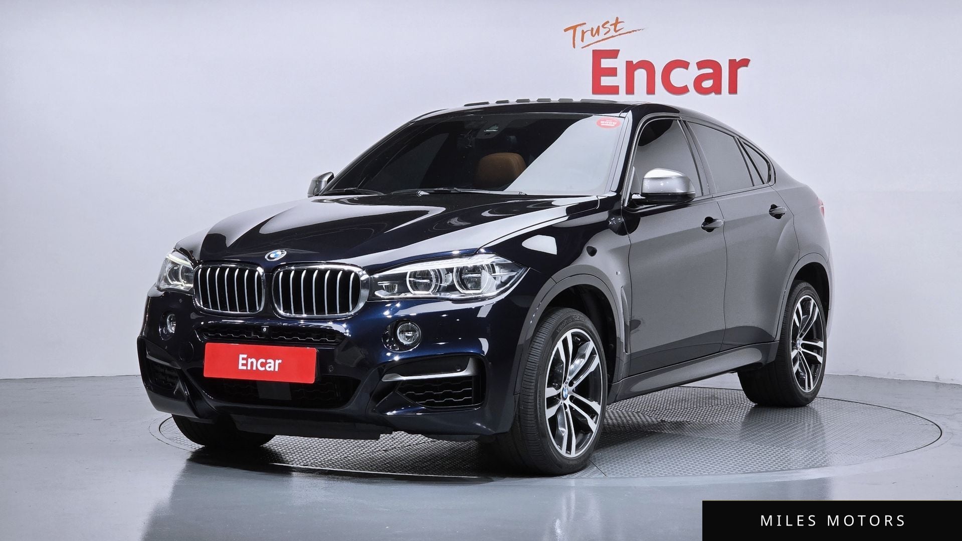 BMW X6 (F16) 2016 — фото 1 из 12