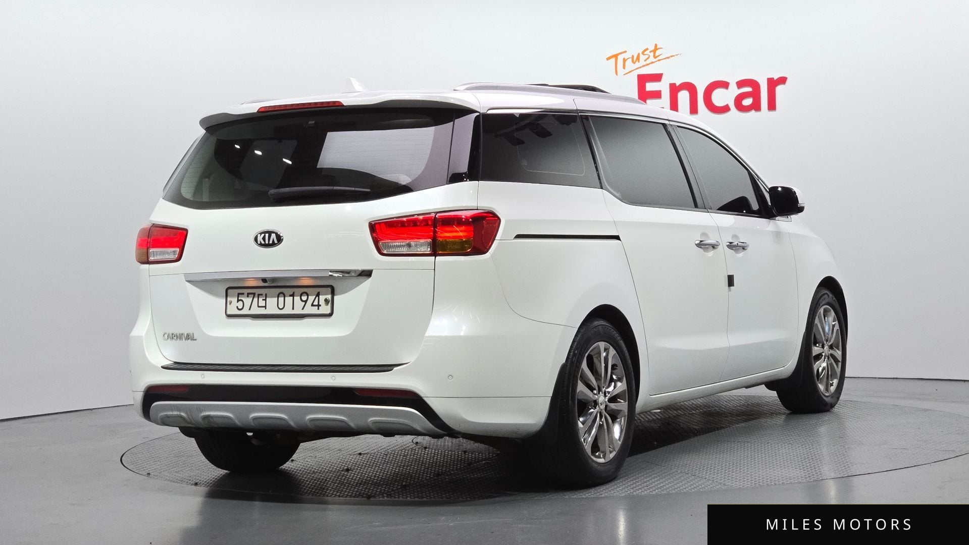Kia Canival 2017 — миниатюра 2
