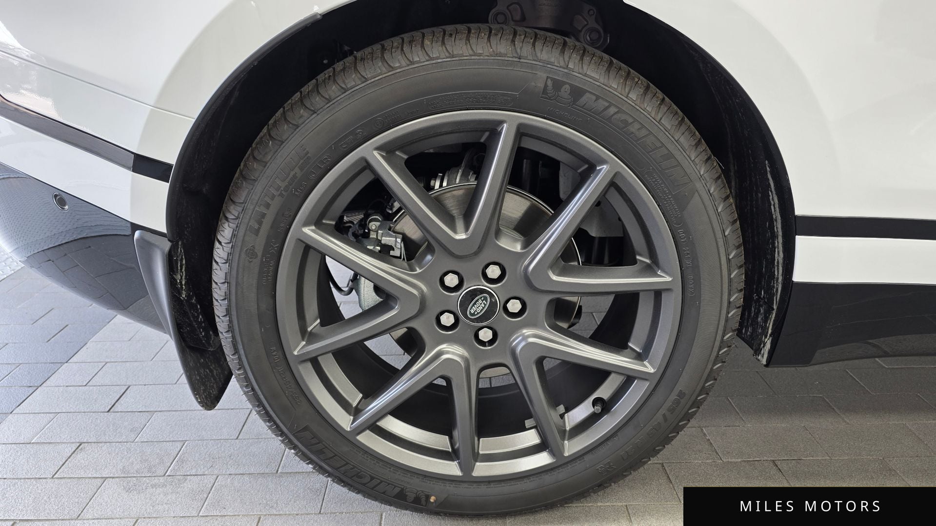Land Rover Range Rover Velar 2025 — миниатюра 5