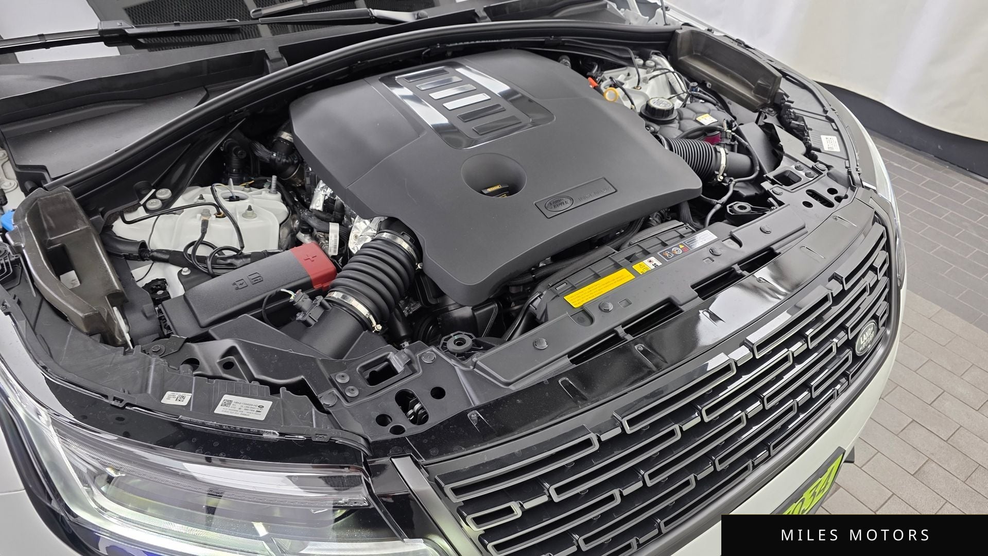 Land Rover Range Rover Velar 2025 — миниатюра 6