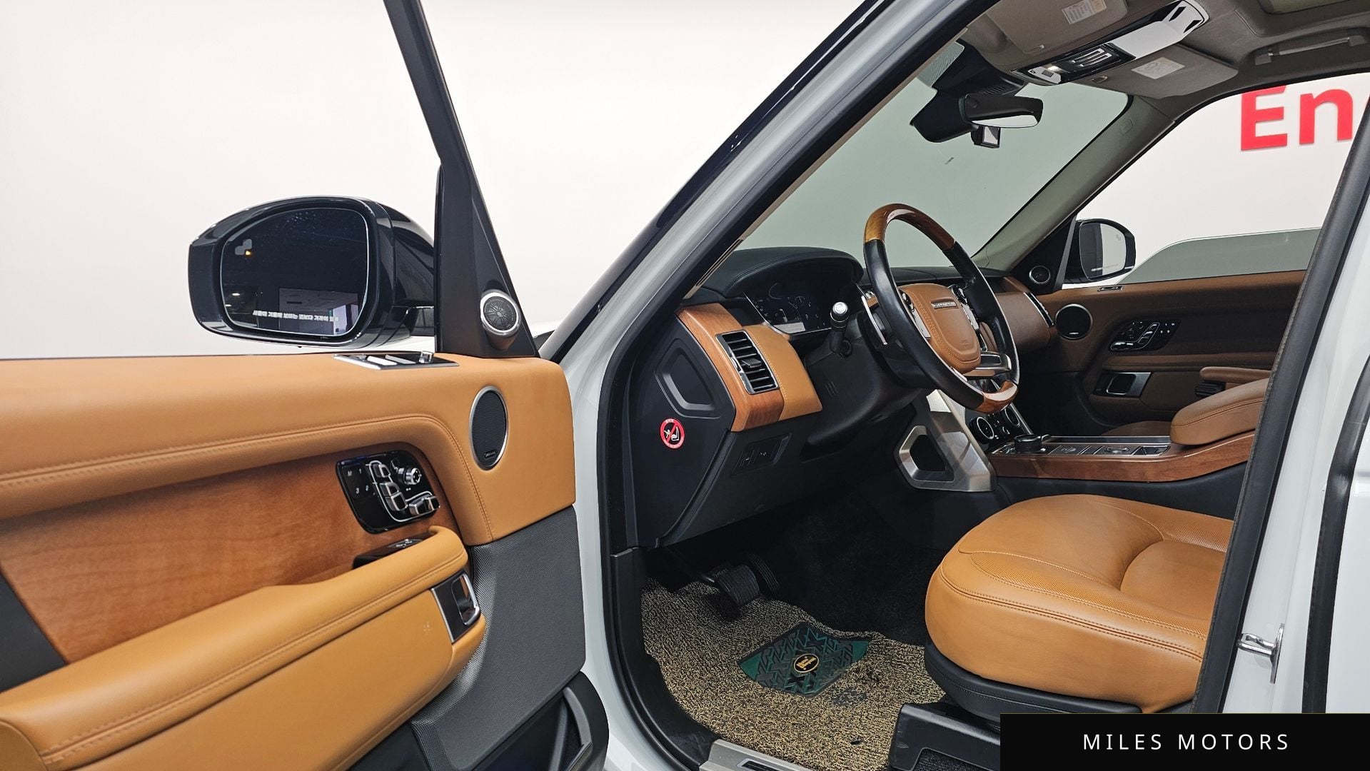 Land Rover Range Rover 2018 — миниатюра 12