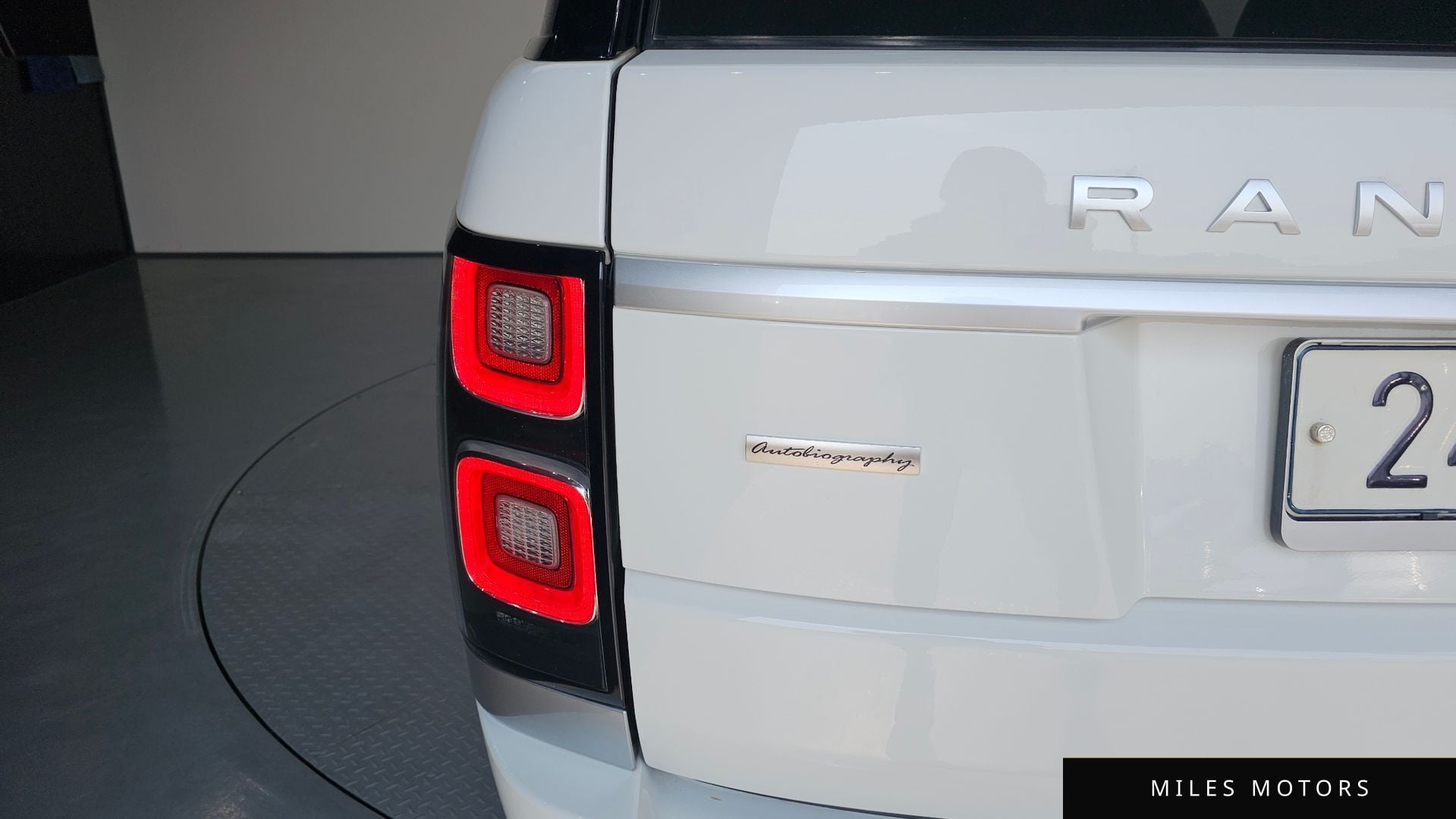 Land Rover Range Rover 2018 — миниатюра 8
