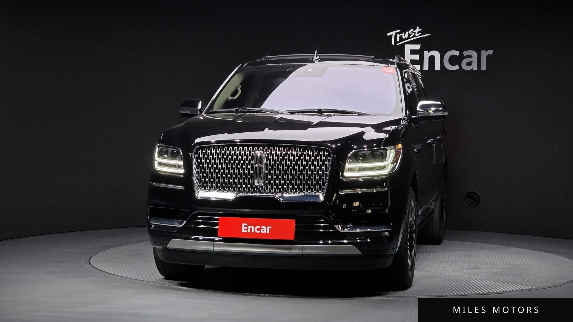 Lincoln Navigator 2019 — миниатюра 3