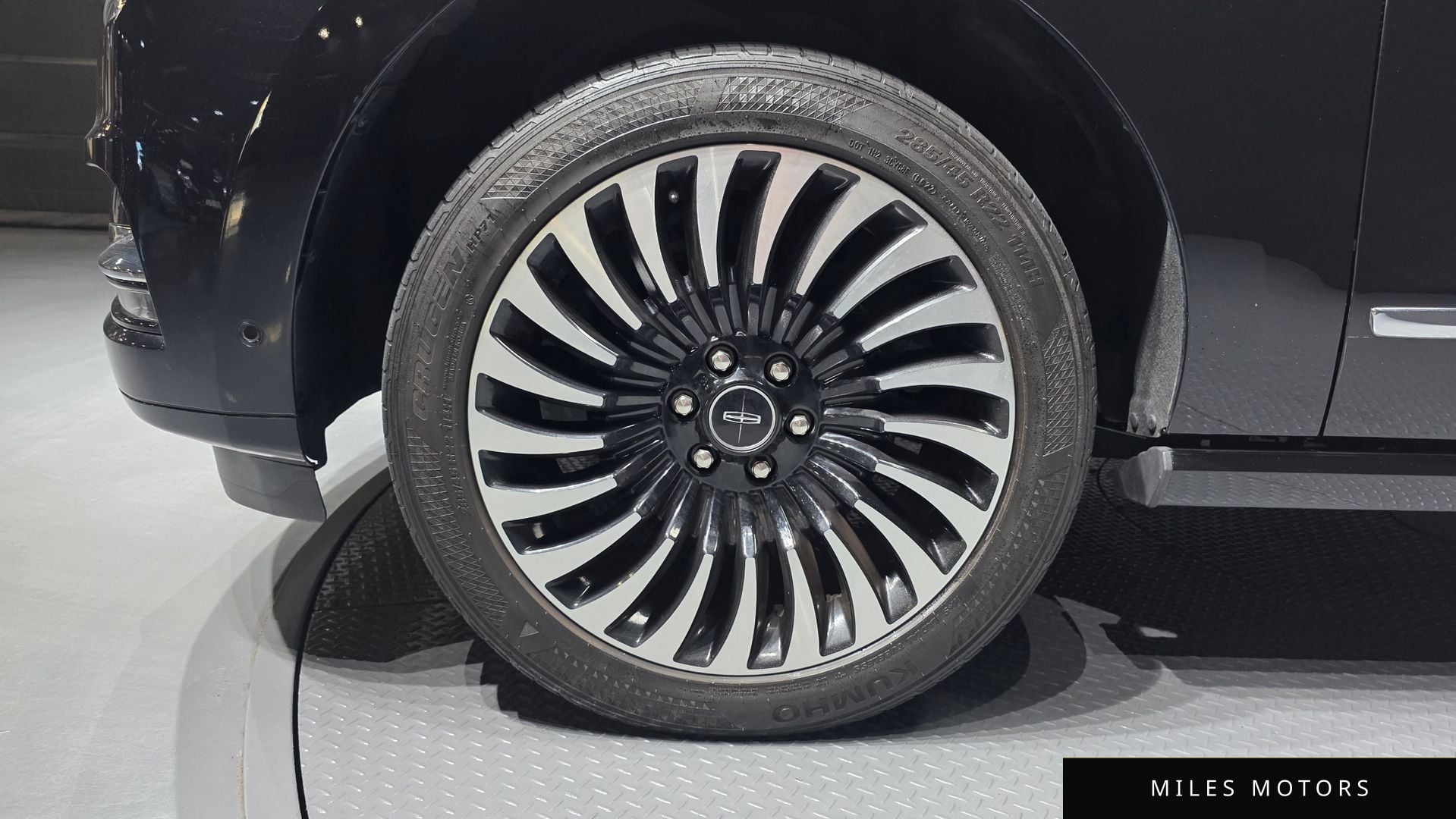 Lincoln Navigator 2019 — миниатюра 5