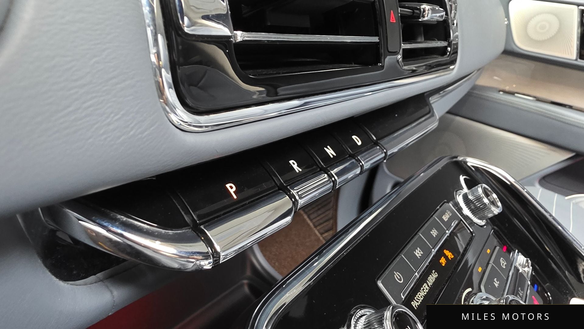 Lincoln Navigator 2019 — миниатюра 9