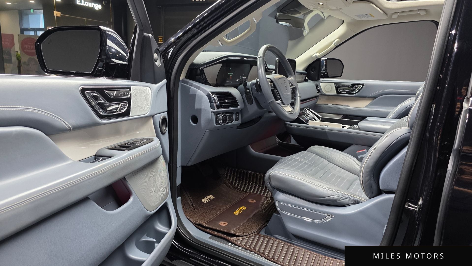 Lincoln Navigator 2019 — миниатюра 10