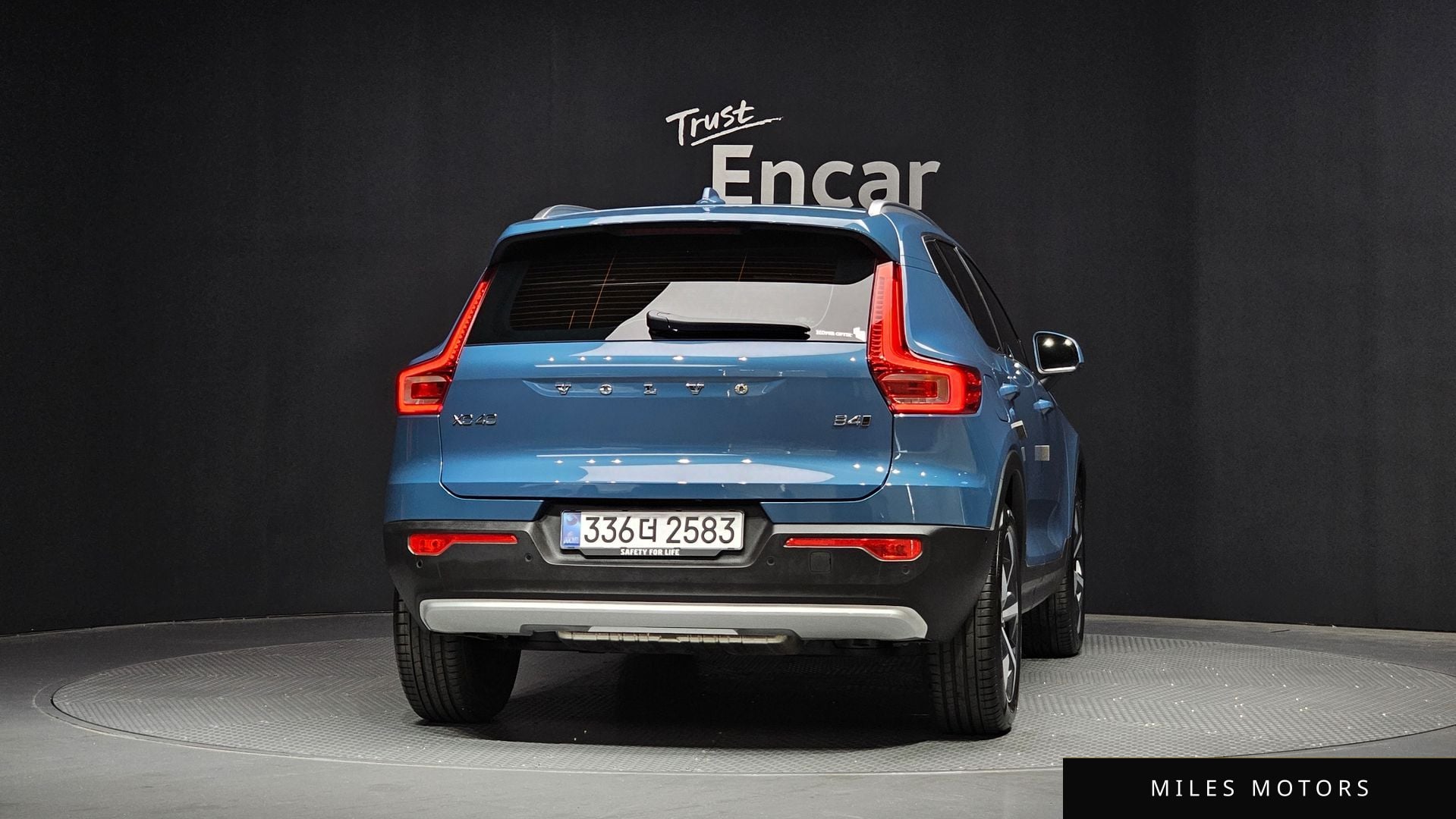 Volvo XC40 2025 — миниатюра 4