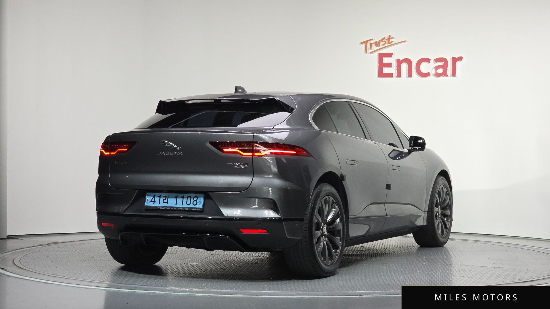Jaguar I-PACE 2019 — миниатюра 2