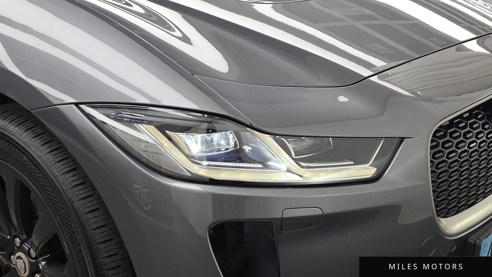Jaguar I-PACE 2019 — миниатюра 8
