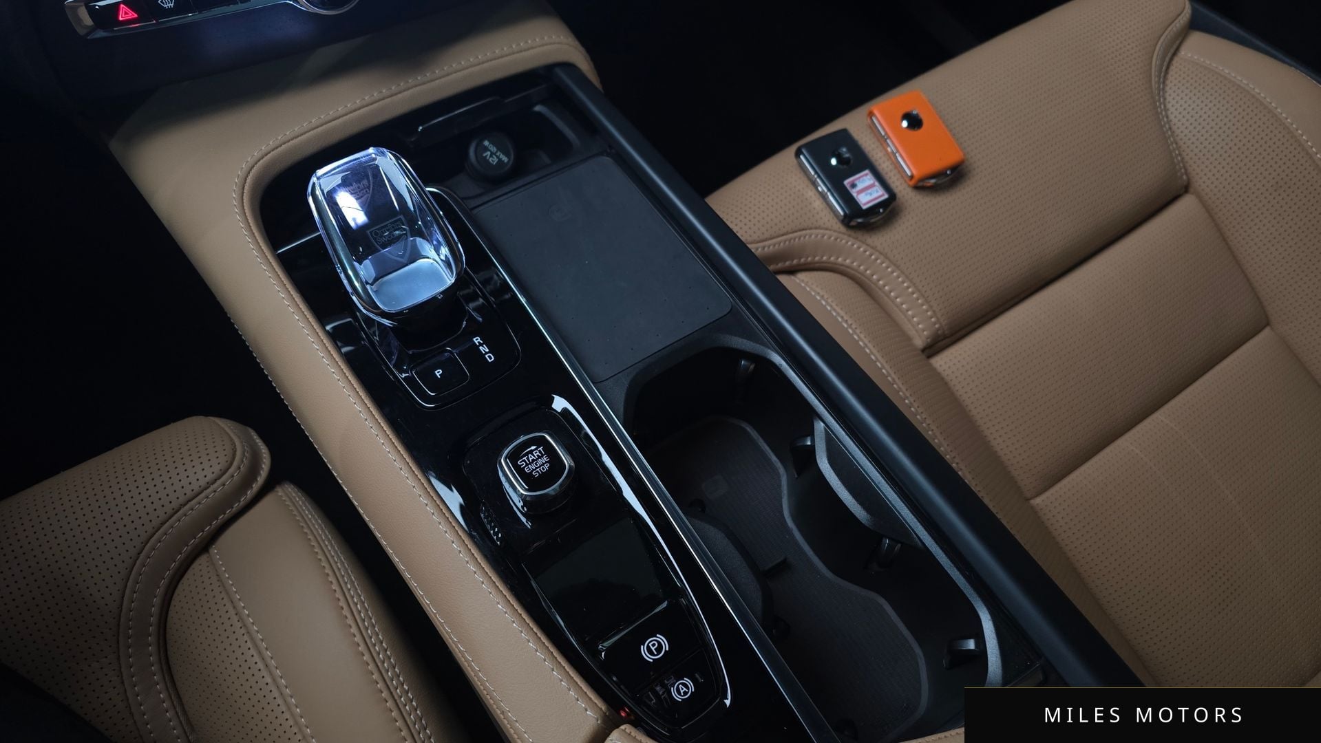 Volvo XC90 2025 — миниатюра 12