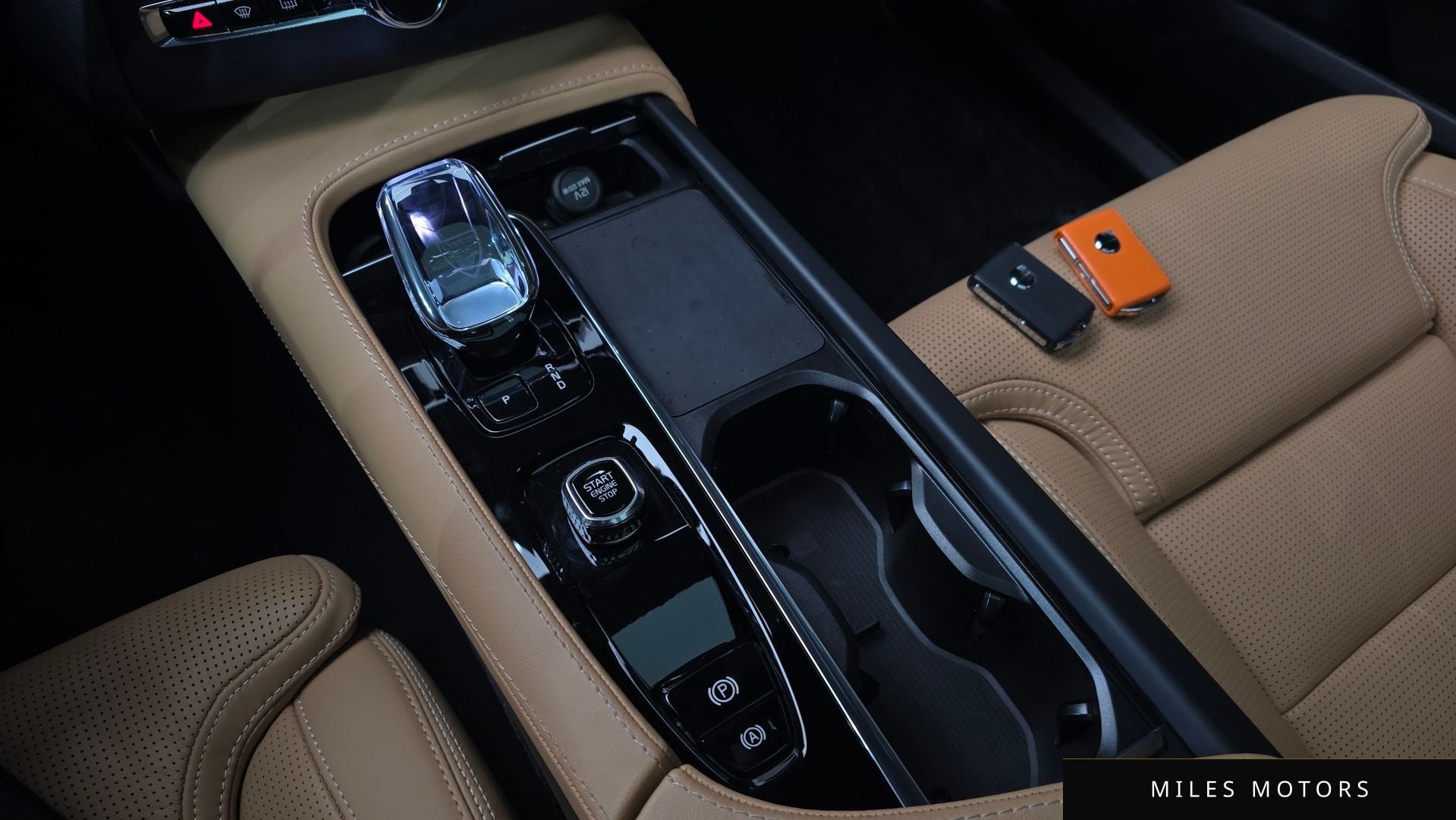 Volvo XC90 2025 — миниатюра 12