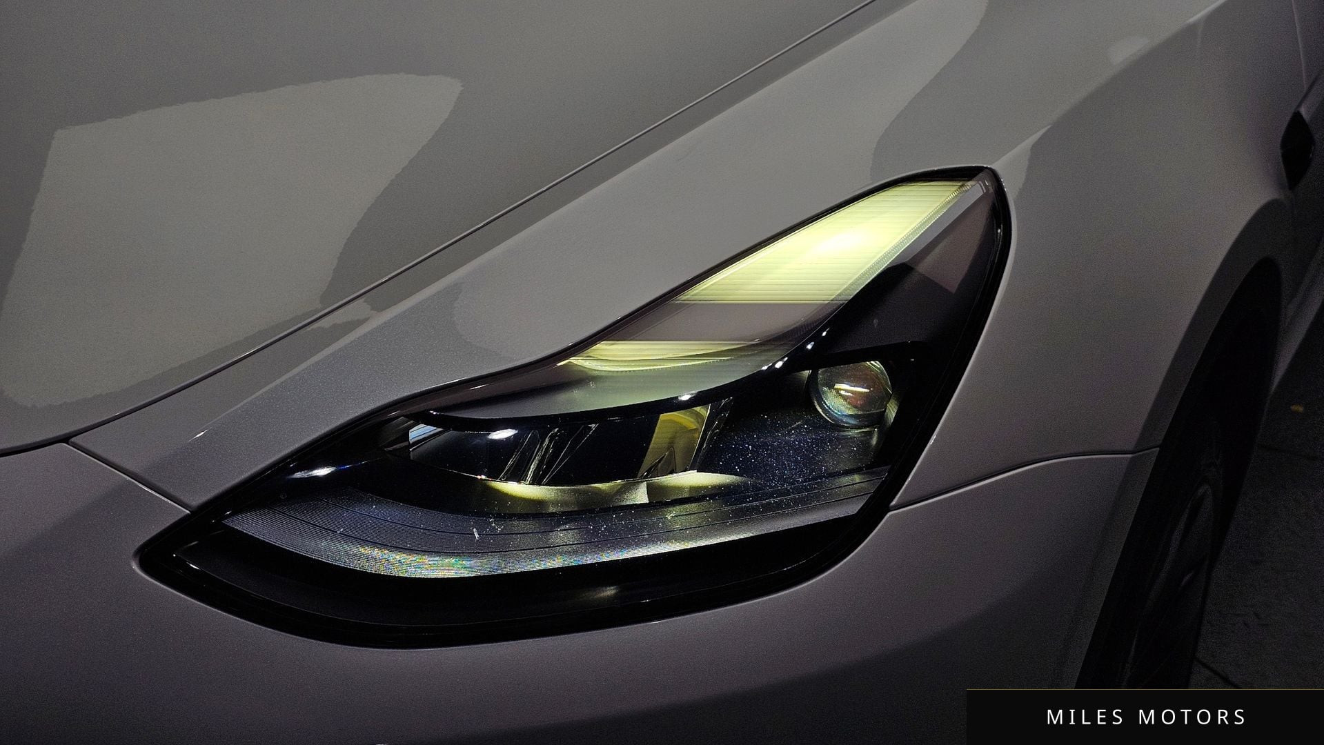 Tesla Model Y 2024 — миниатюра 8