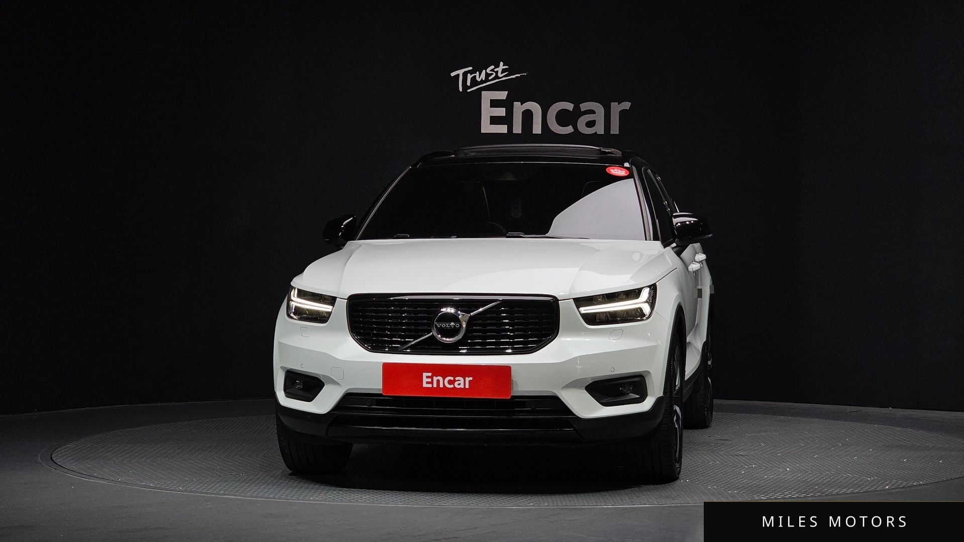 Volvo XC40 2021 — миниатюра 3