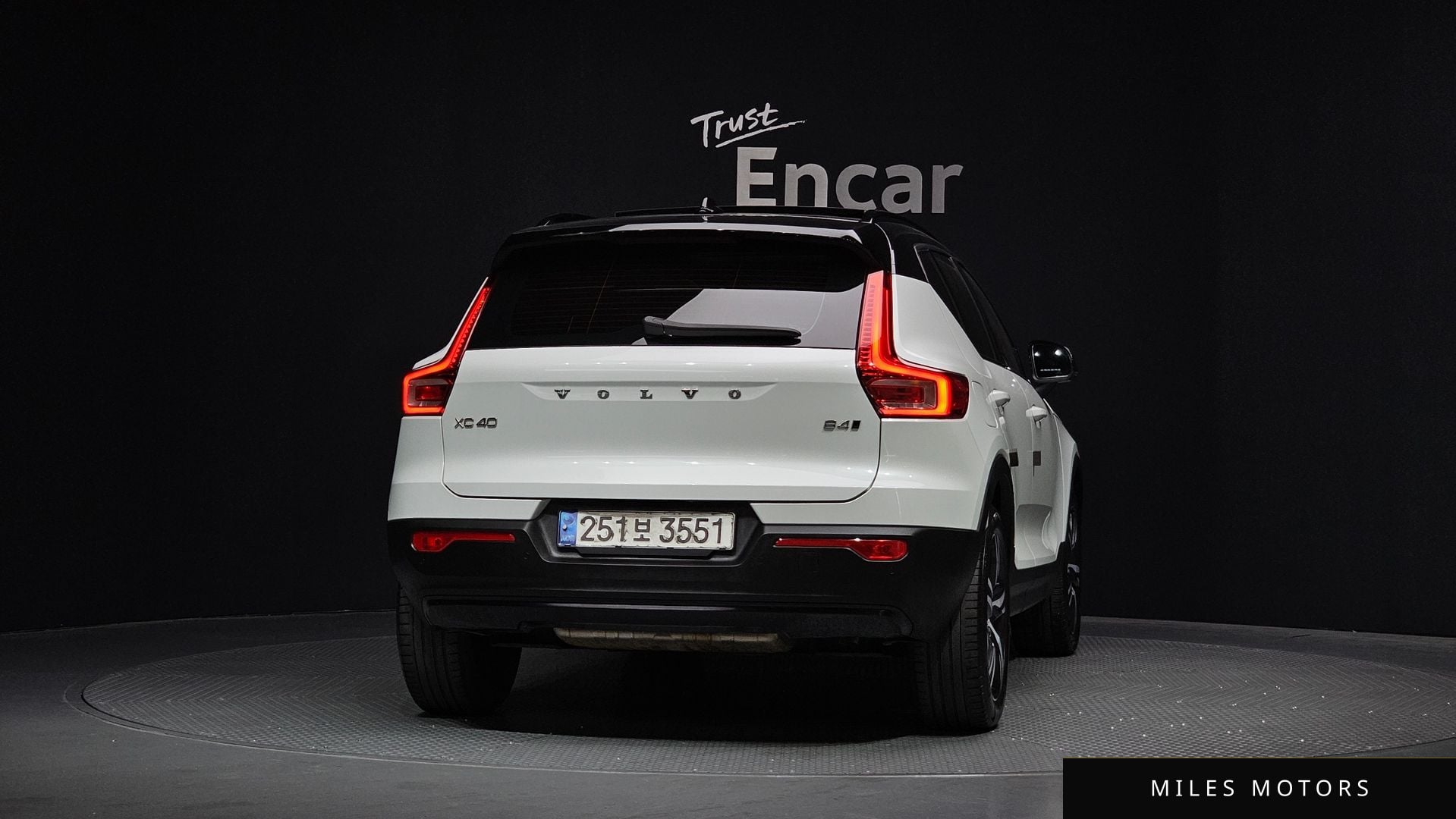 Volvo XC40 2021 — миниатюра 4