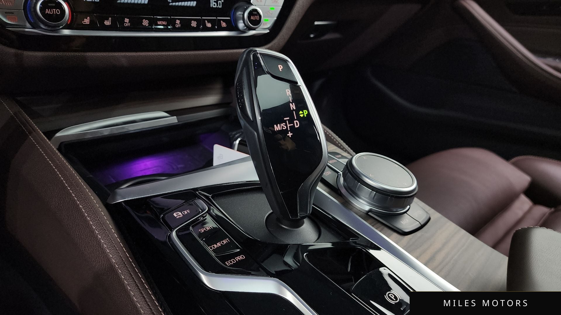 BMW 5 Series (G30) 2021 — миниатюра 9