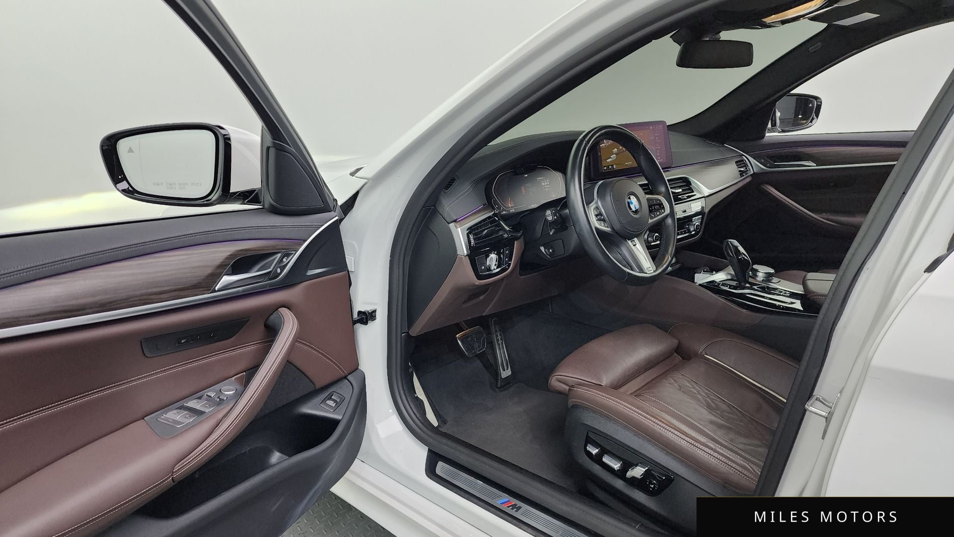 BMW 5 Series (G30) 2021 — миниатюра 10