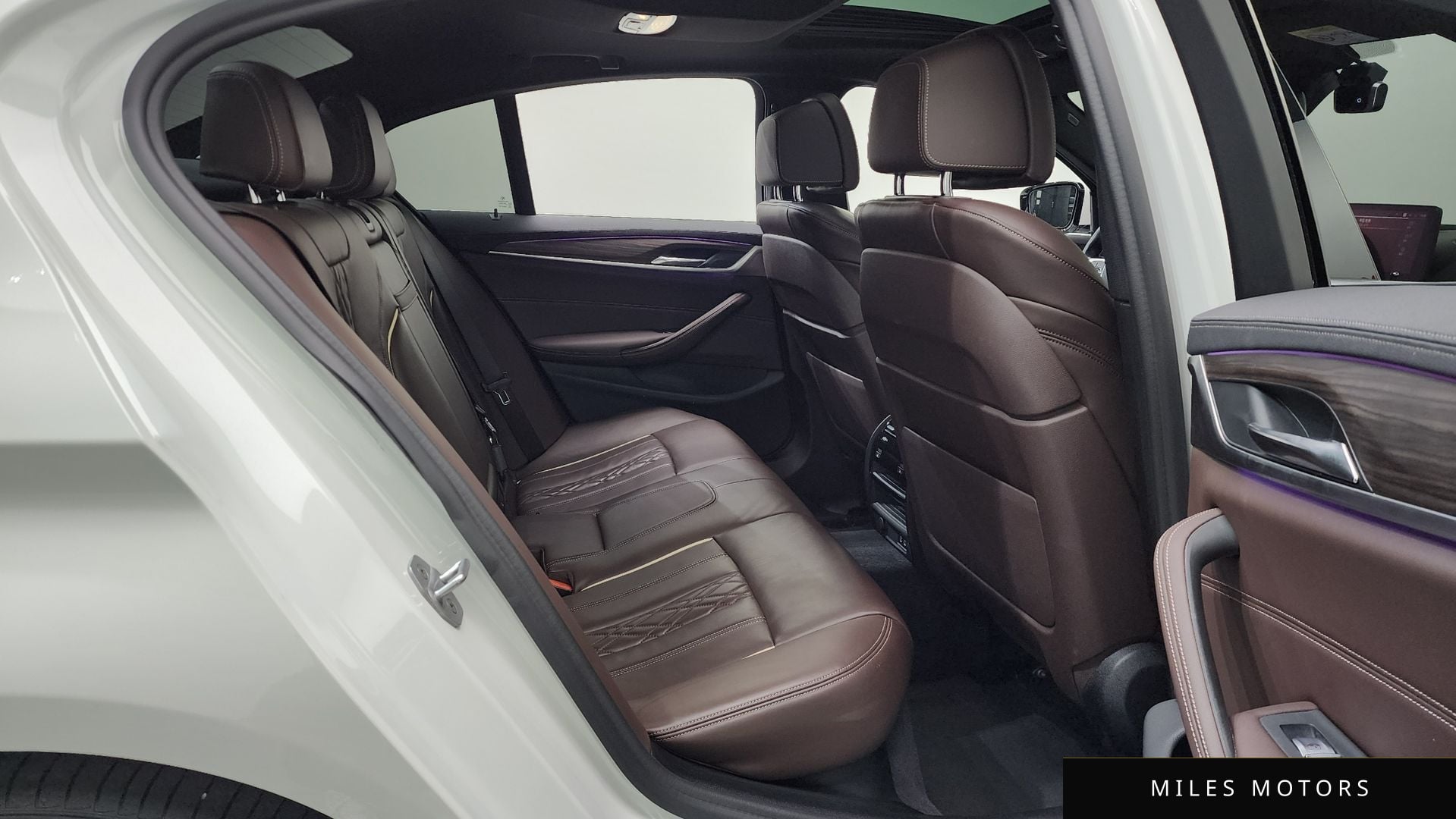 BMW 5 Series (G30) 2021 — миниатюра 12