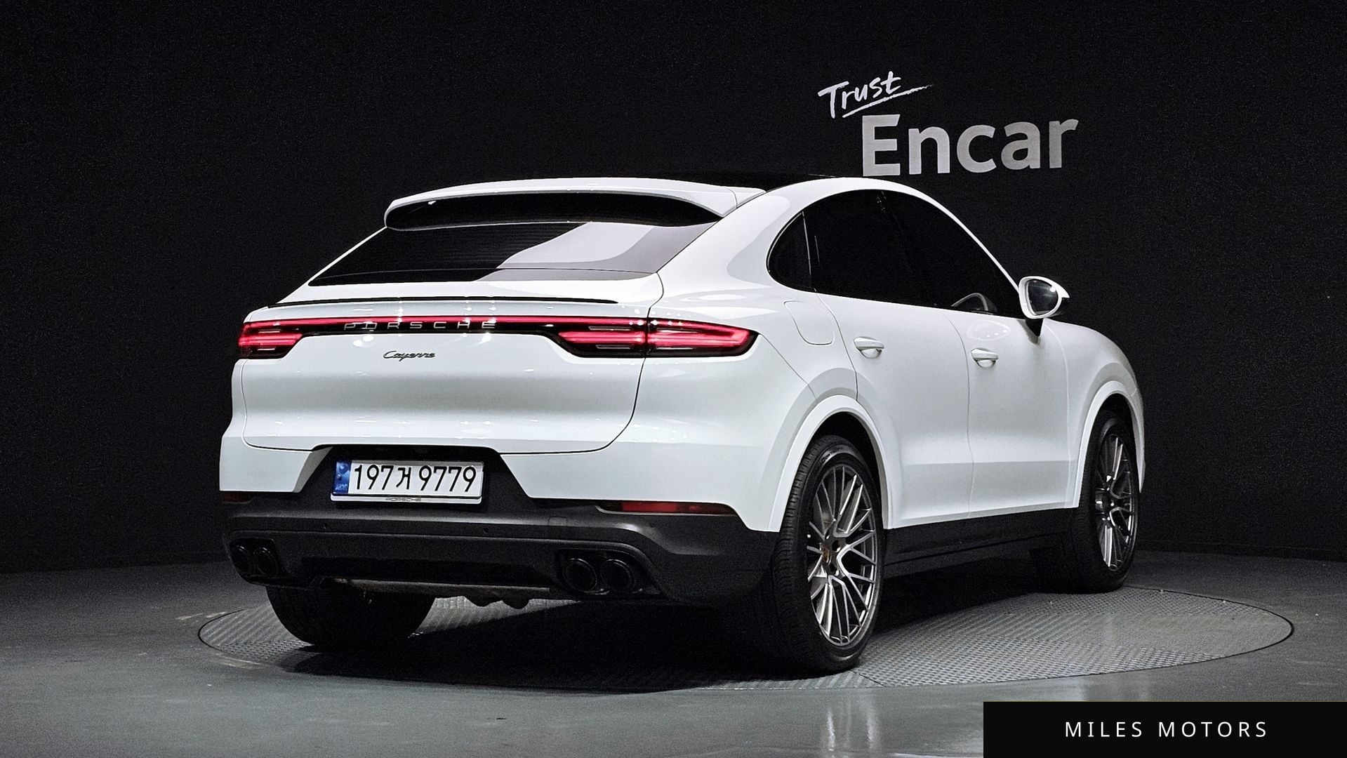 Porsche Cayenne 2022 — миниатюра 2