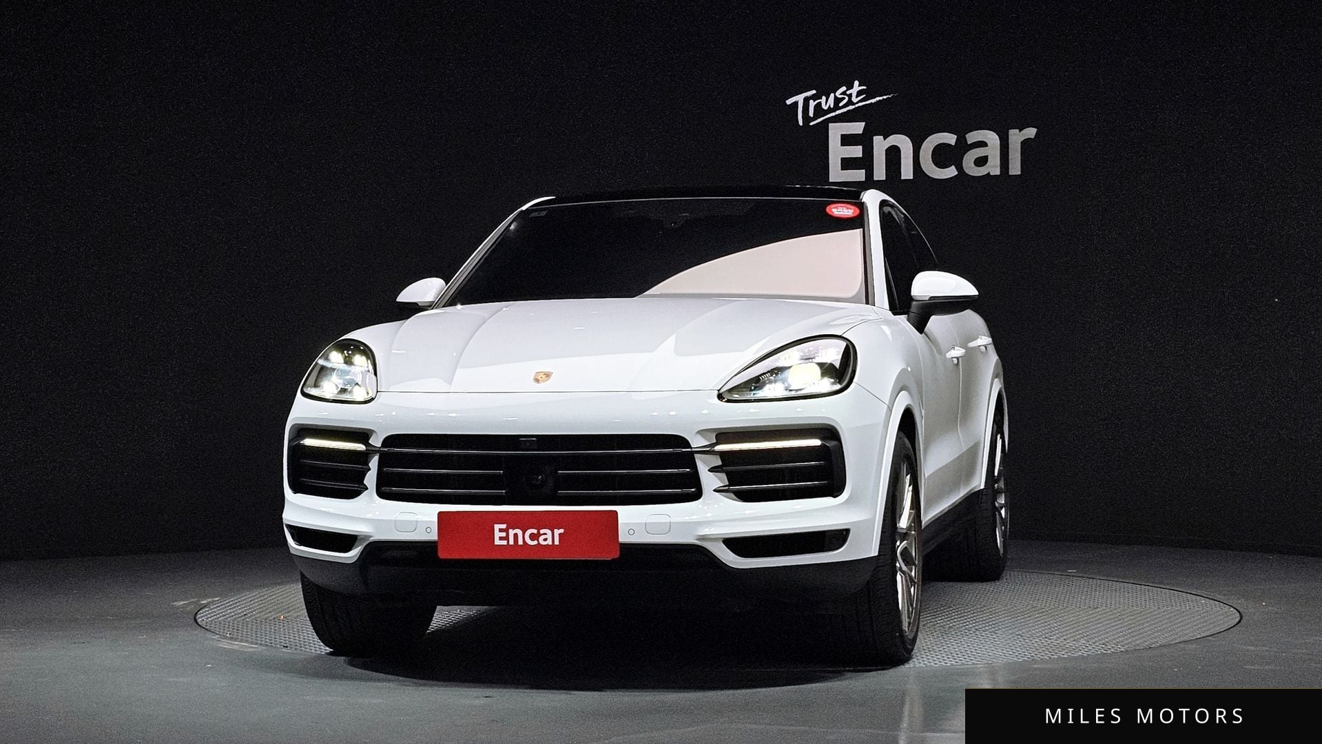 Porsche Cayenne 2022 — миниатюра 3