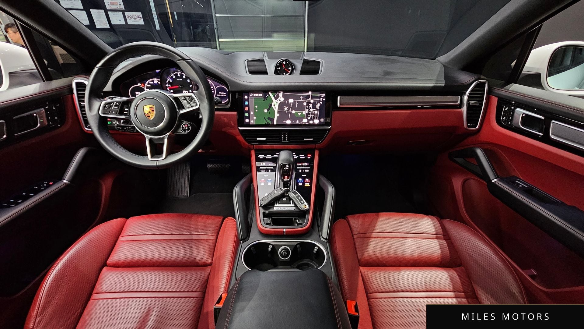 Porsche Cayenne 2022 — миниатюра 7