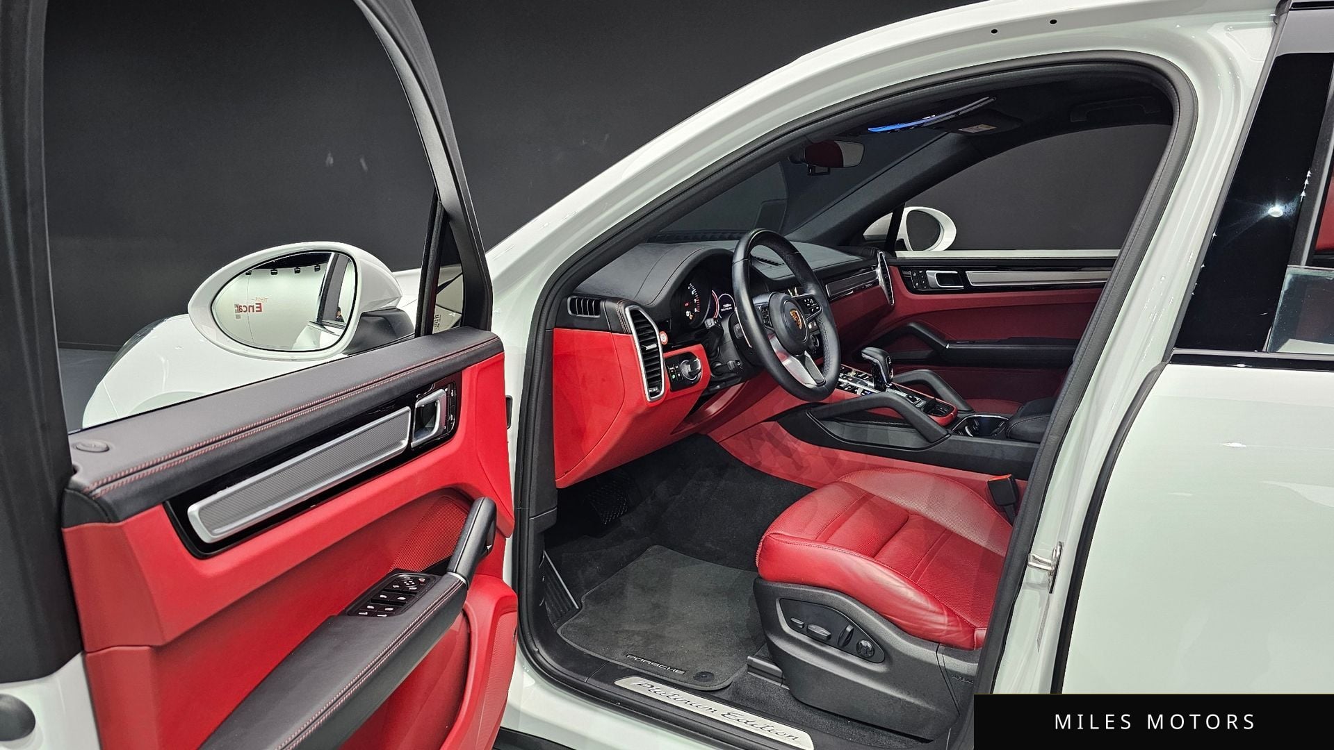 Porsche Cayenne 2022 — миниатюра 10