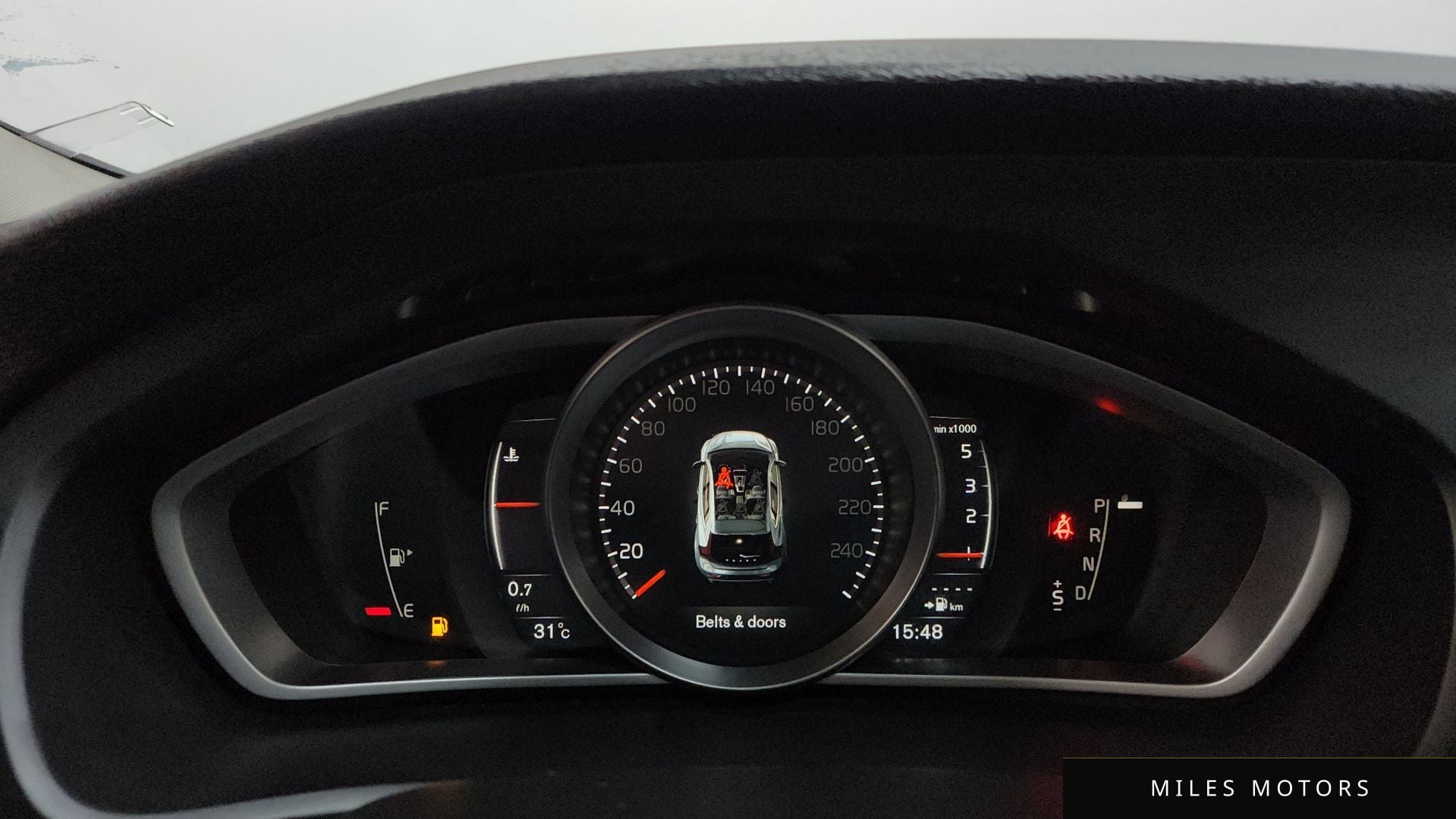 Volvo V40 2018 — миниатюра 11