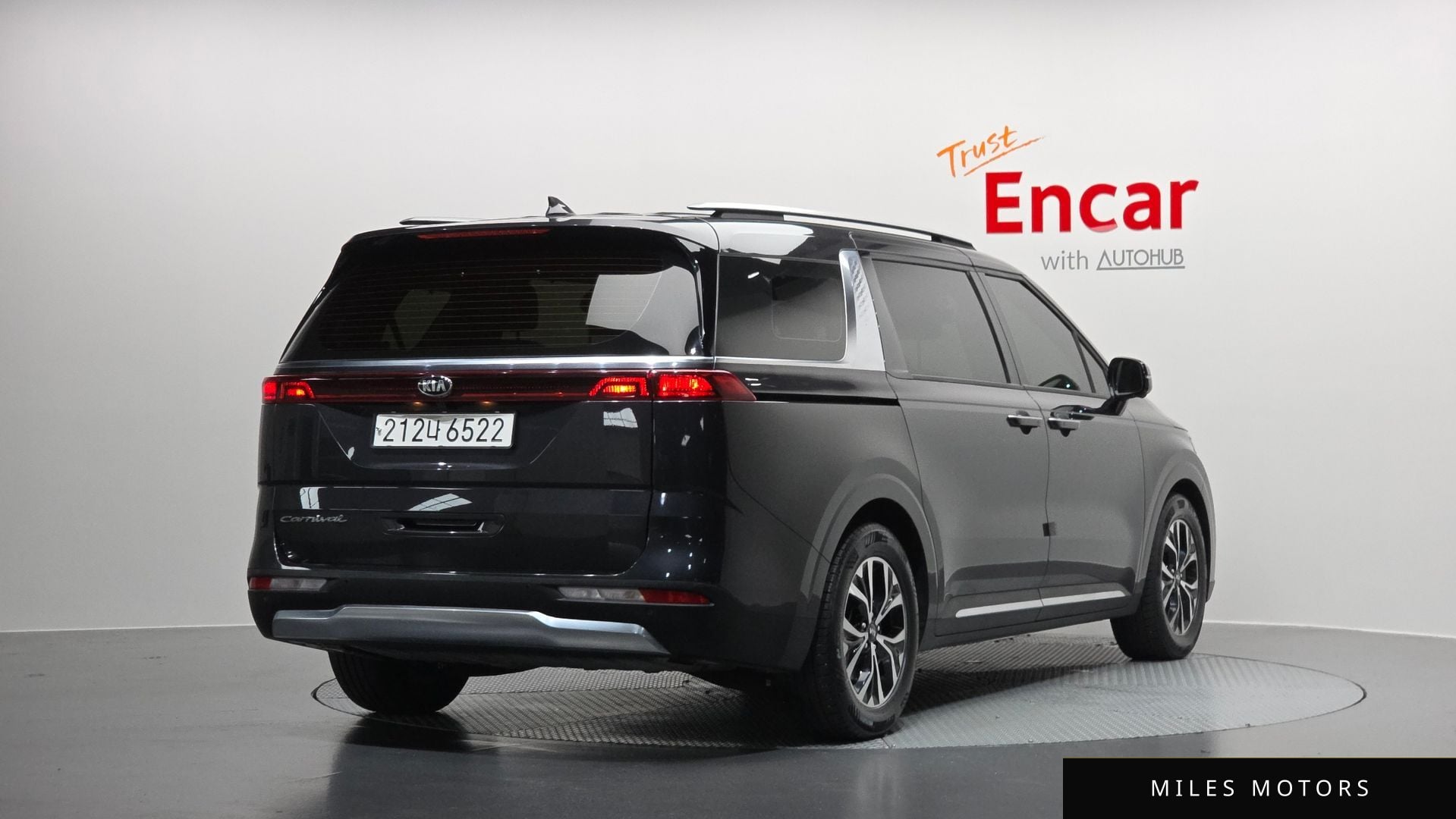 Kia Carnival 2021 — миниатюра 2