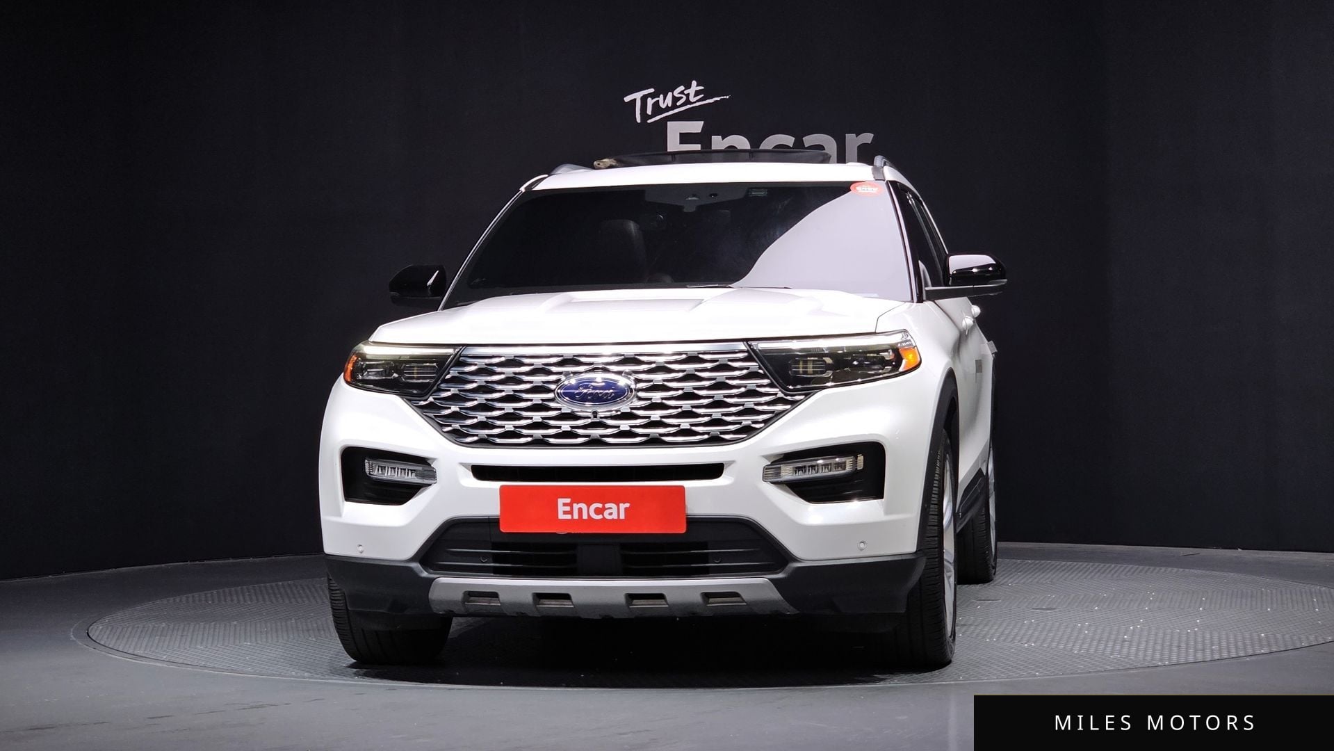 Ford Explorer 2022 — миниатюра 3