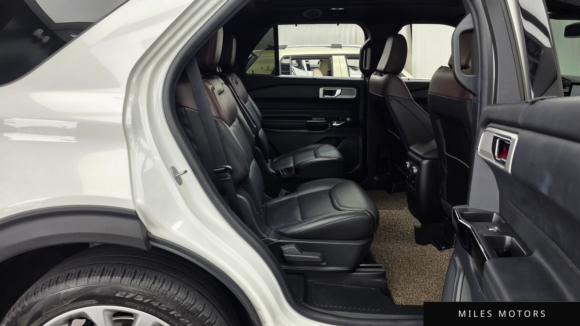 Ford Explorer 2022 — миниатюра 12