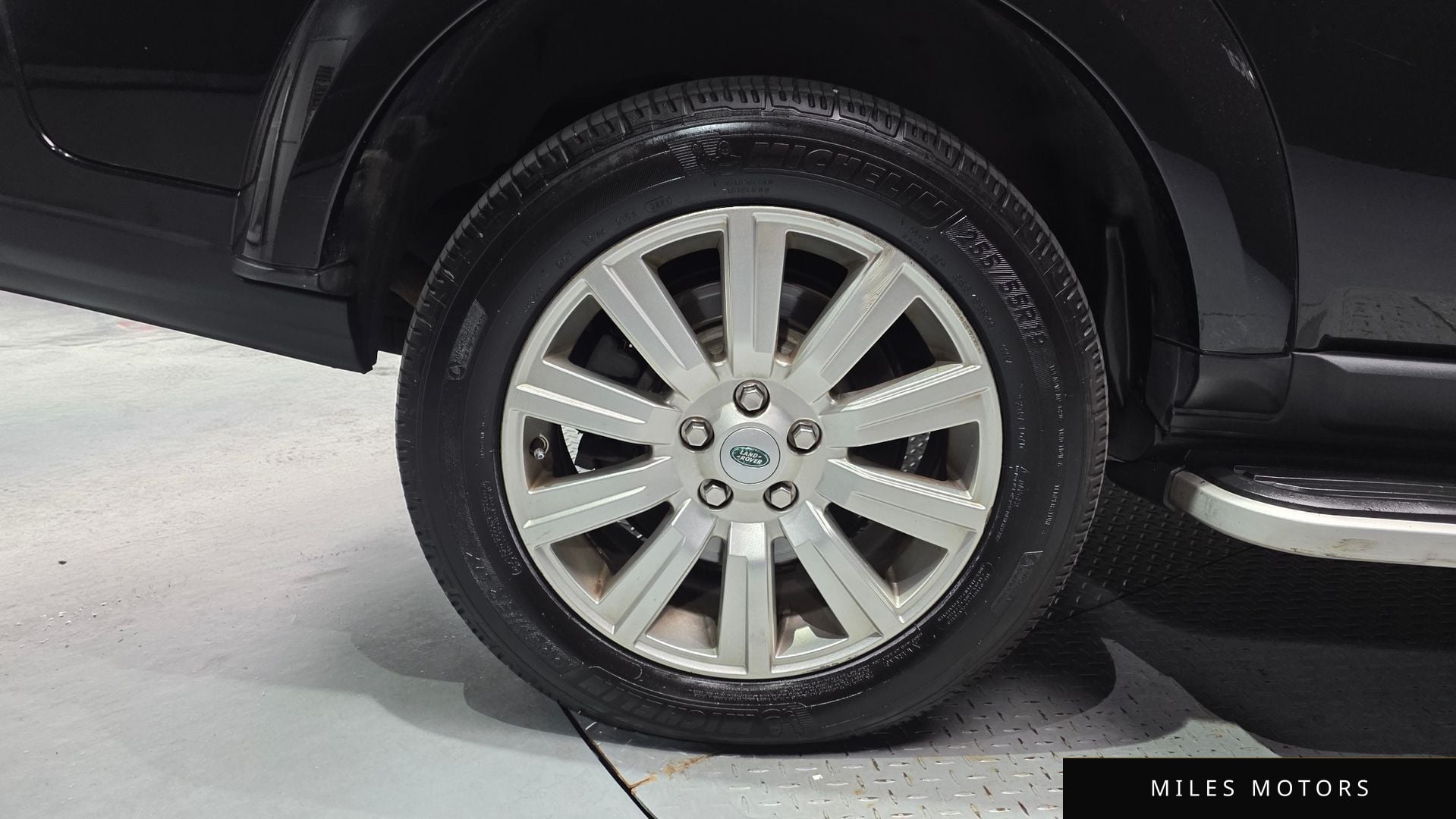 Land Rover Discovery 2013 — миниатюра 5