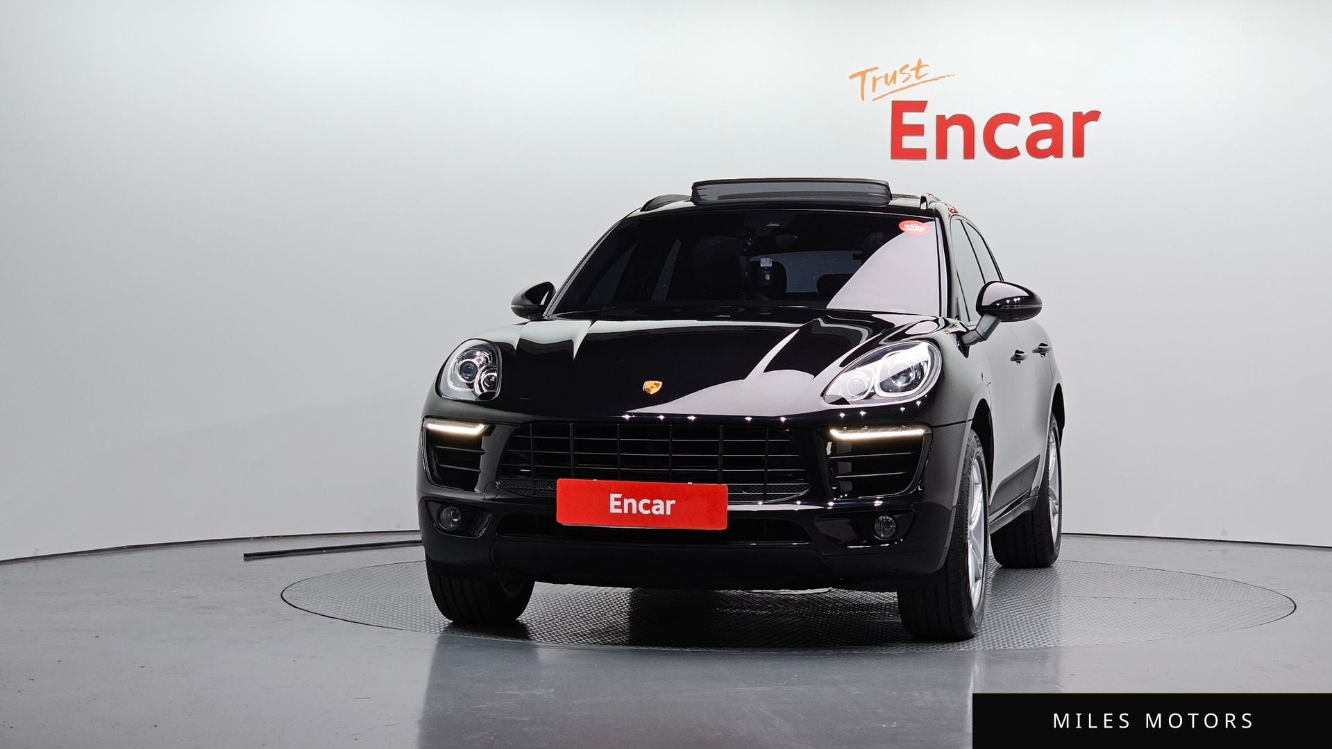 Porsche Macan 2017 — миниатюра 3
