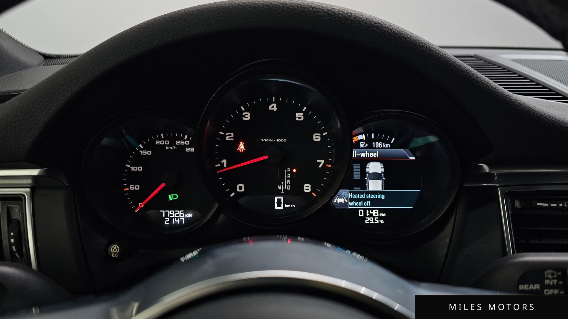 Porsche Macan 2017 — миниатюра 11