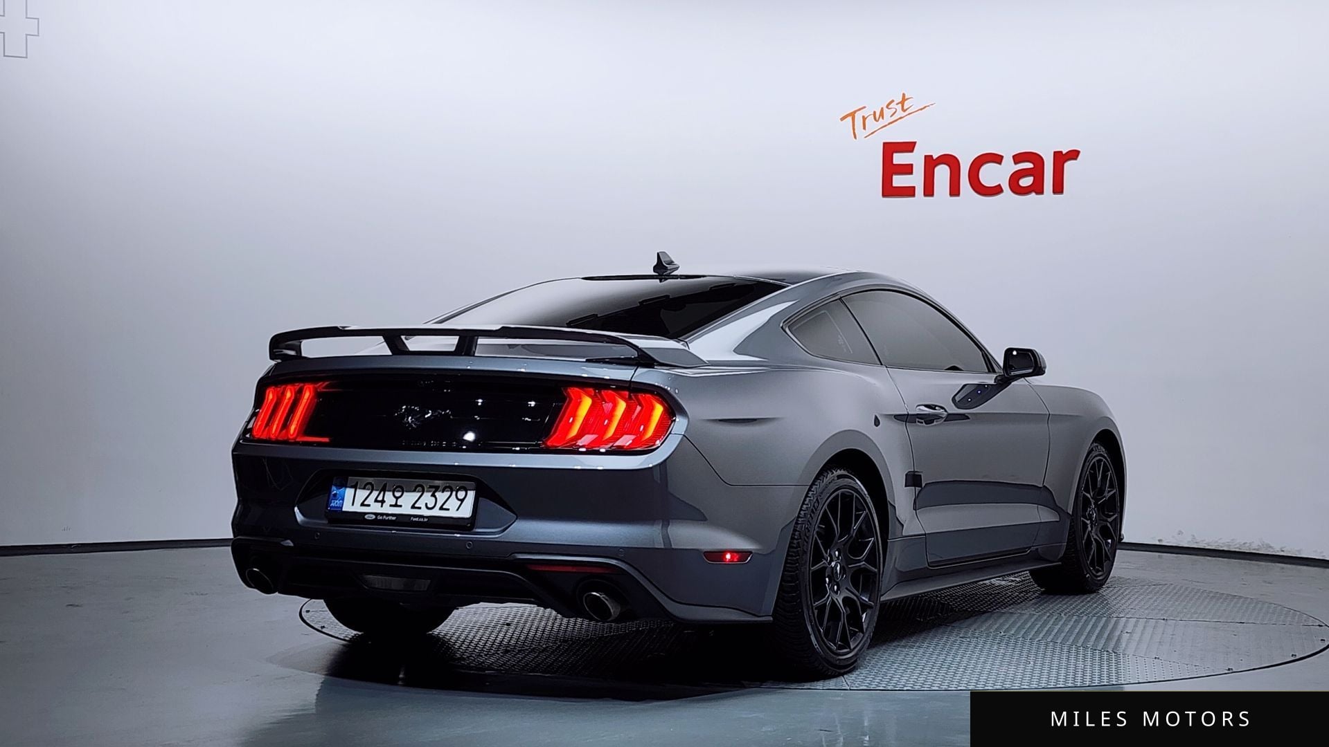 Ford Mustang 2021 — миниатюра 2