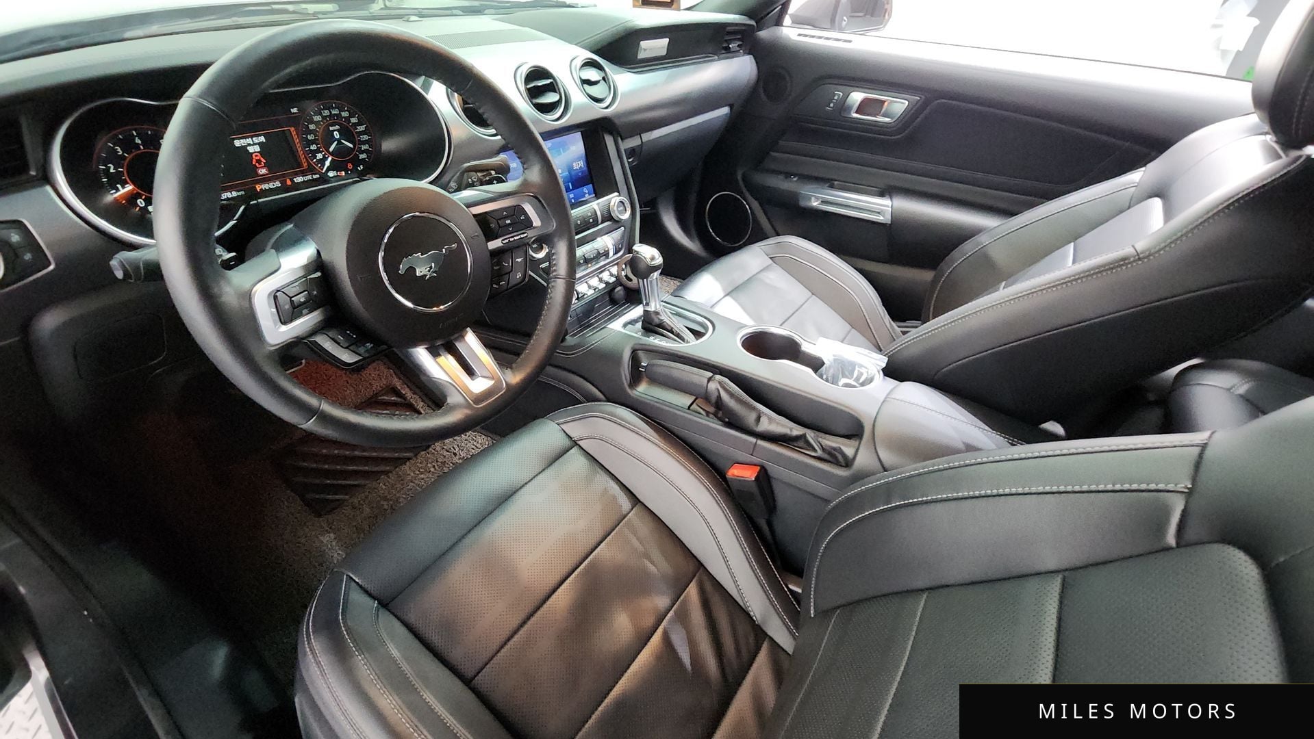 Ford Mustang 2021 — миниатюра 10