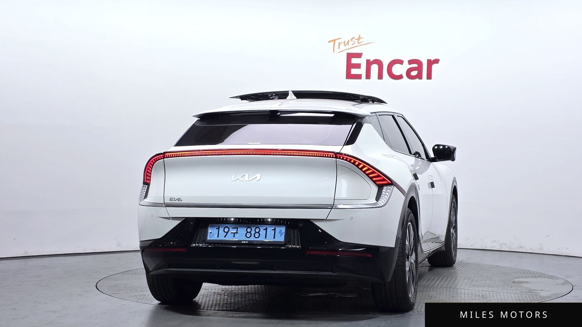 Kia EV6 2023 — миниатюра 4