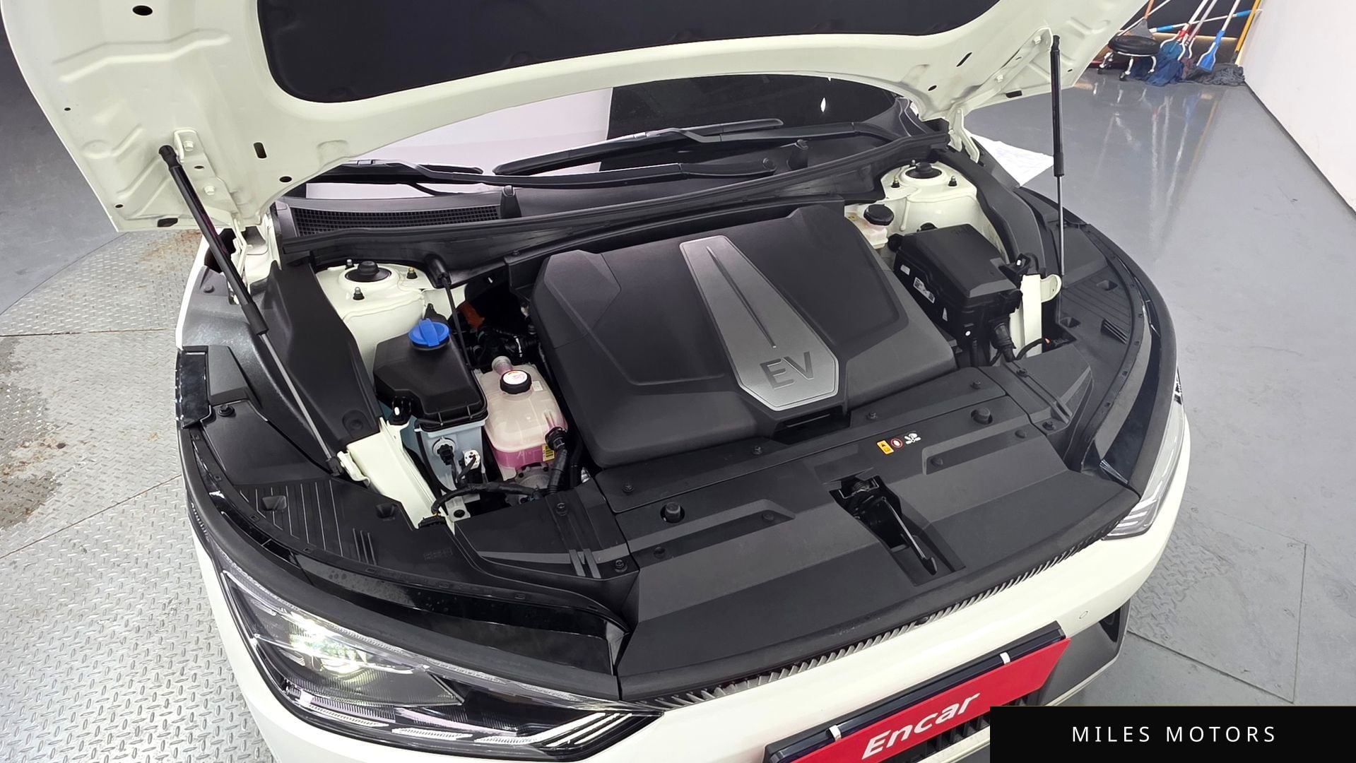 Kia EV6 2023 — миниатюра 6