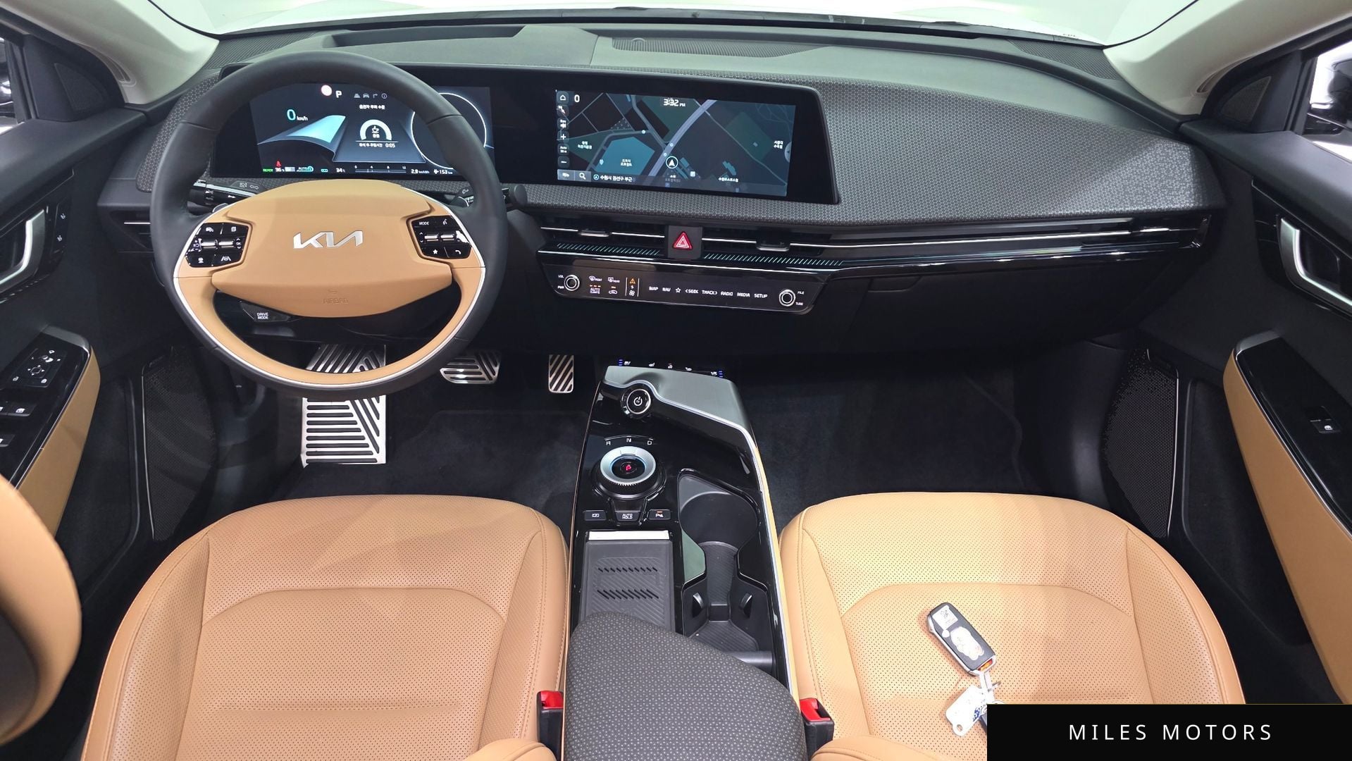 Kia EV6 2023 — миниатюра 10