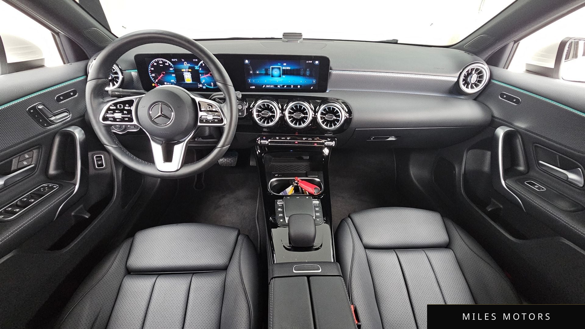 Mercedes-Benz A-Class W177 2021 — миниатюра 10