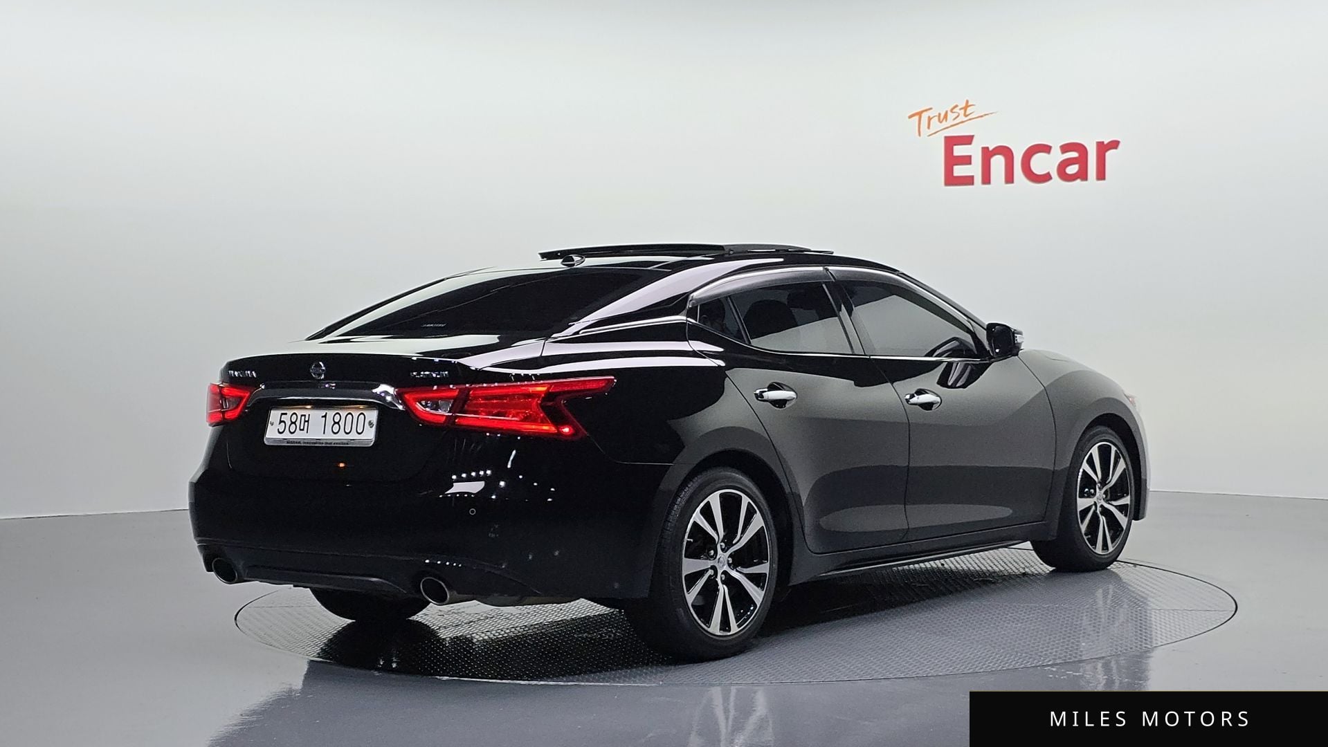 Nissan Maxima 2018 — миниатюра 2