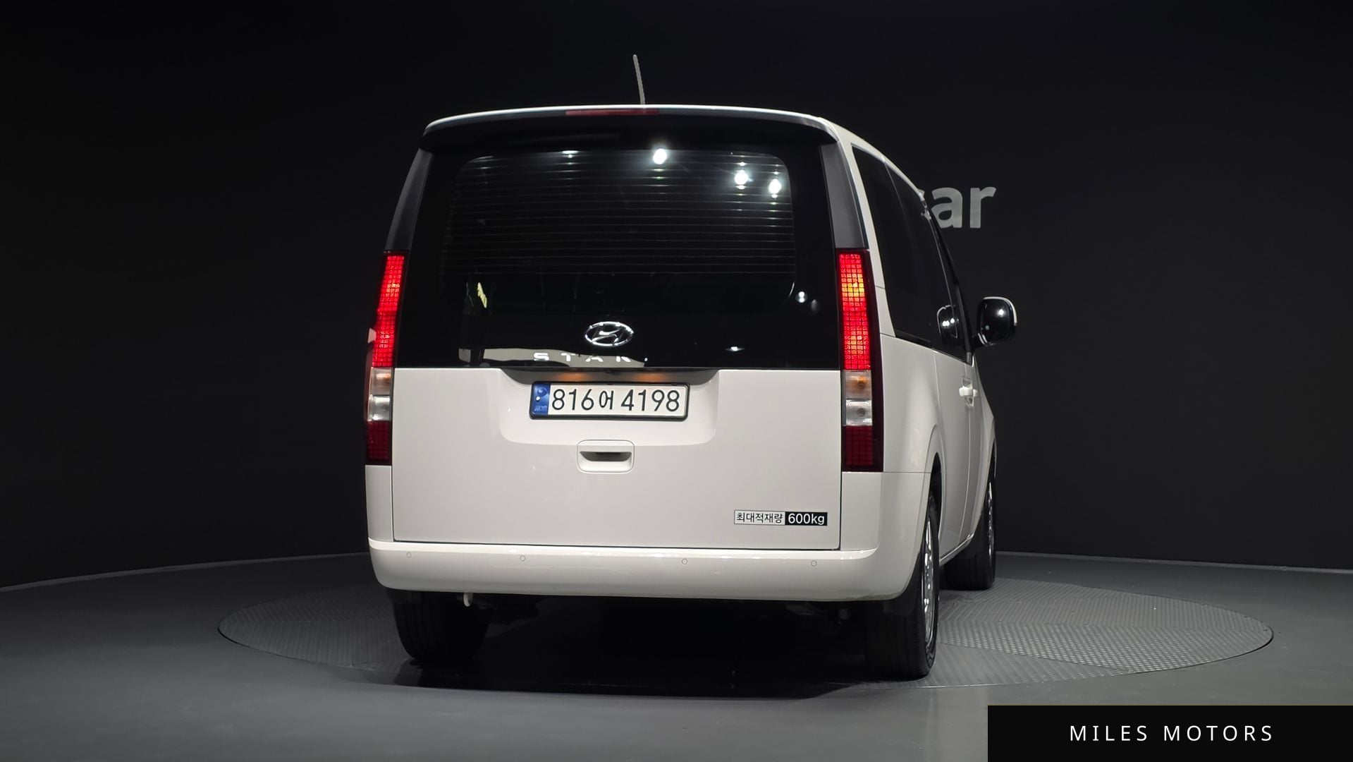 Hyundai Staria 2024 — миниатюра 4