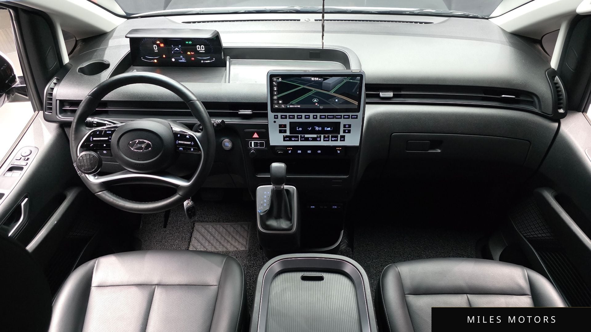 Hyundai Staria 2024 — миниатюра 10