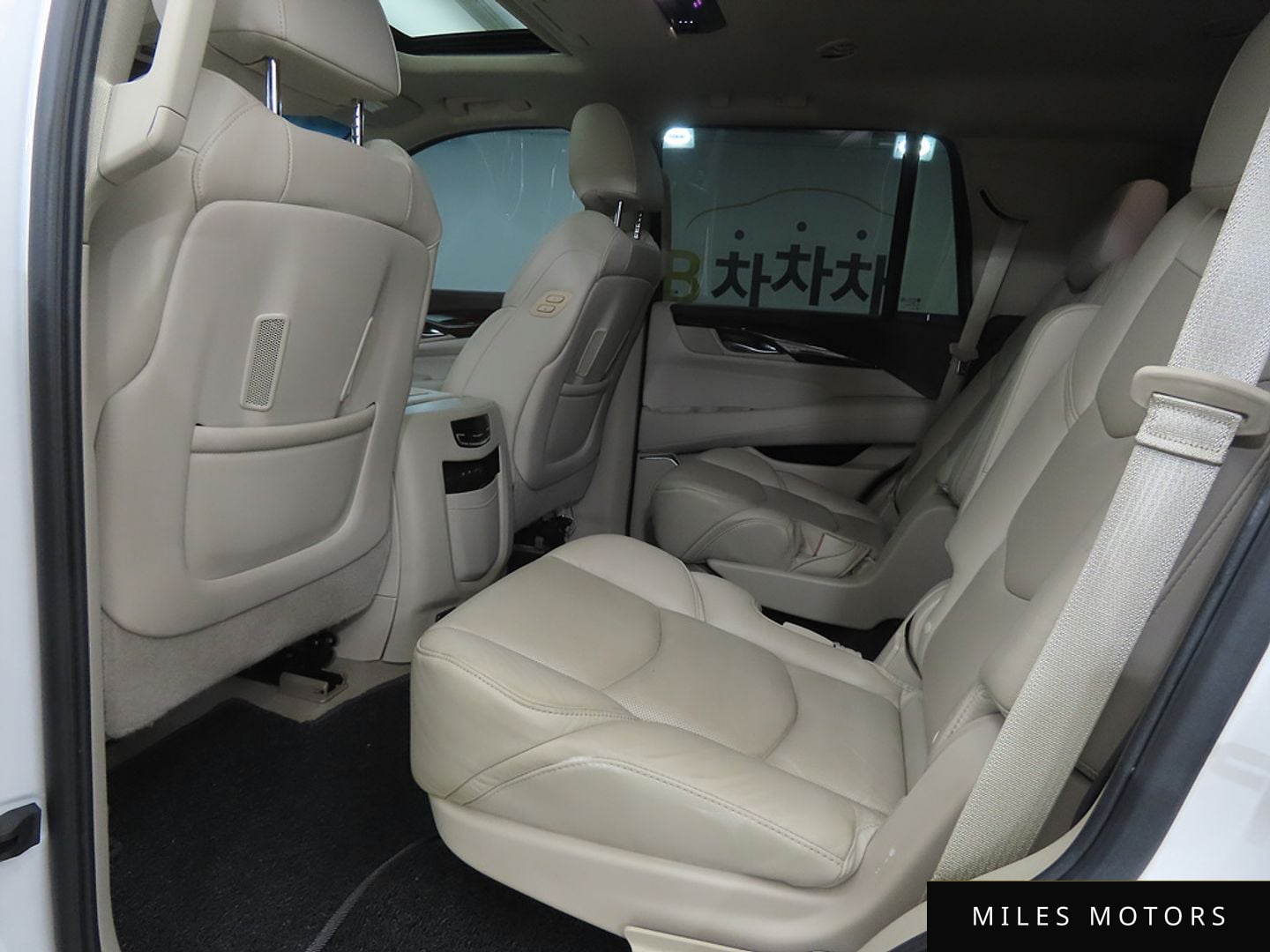 Cadillac Escalade 2017 — миниатюра 6