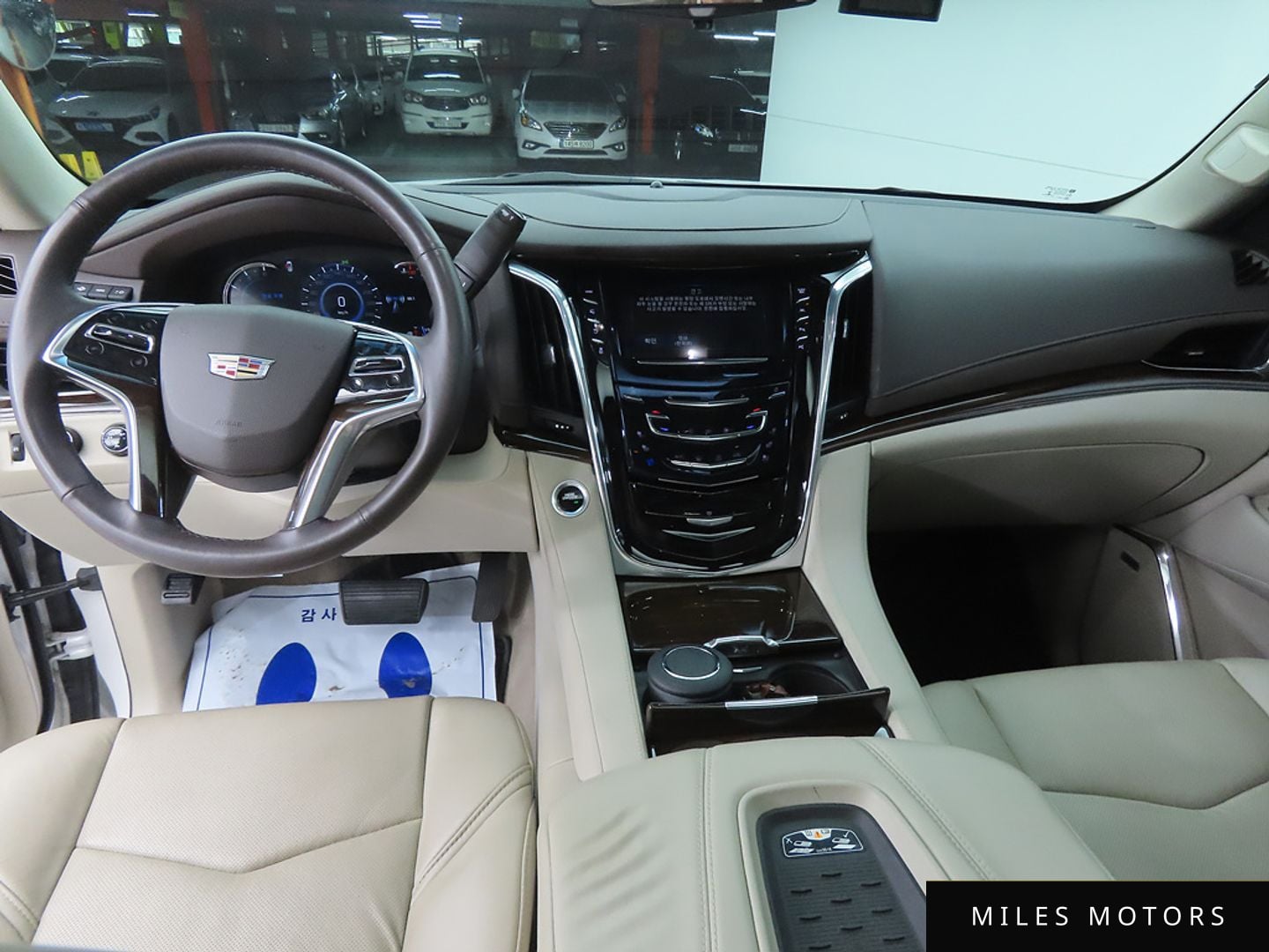 Cadillac Escalade 2017 — миниатюра 7