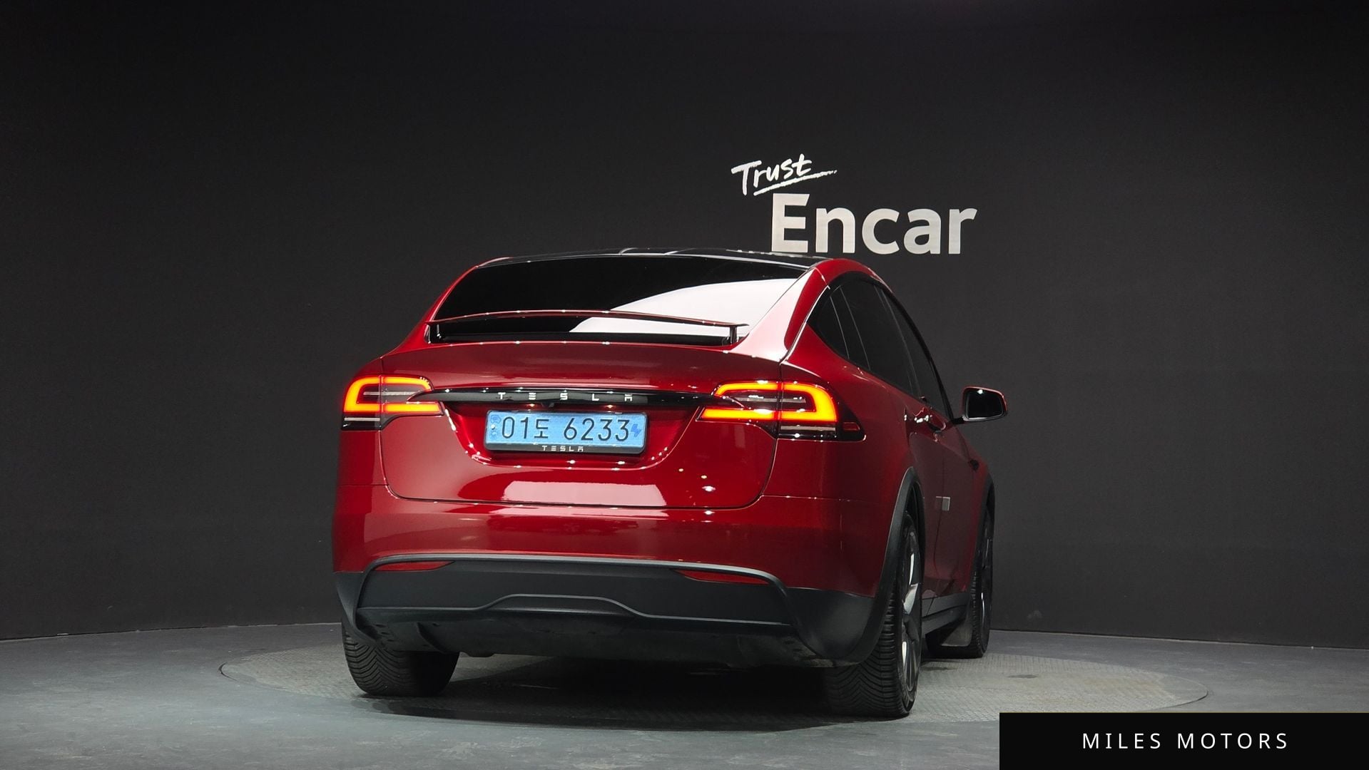 Tesla Model X 2023 — миниатюра 4