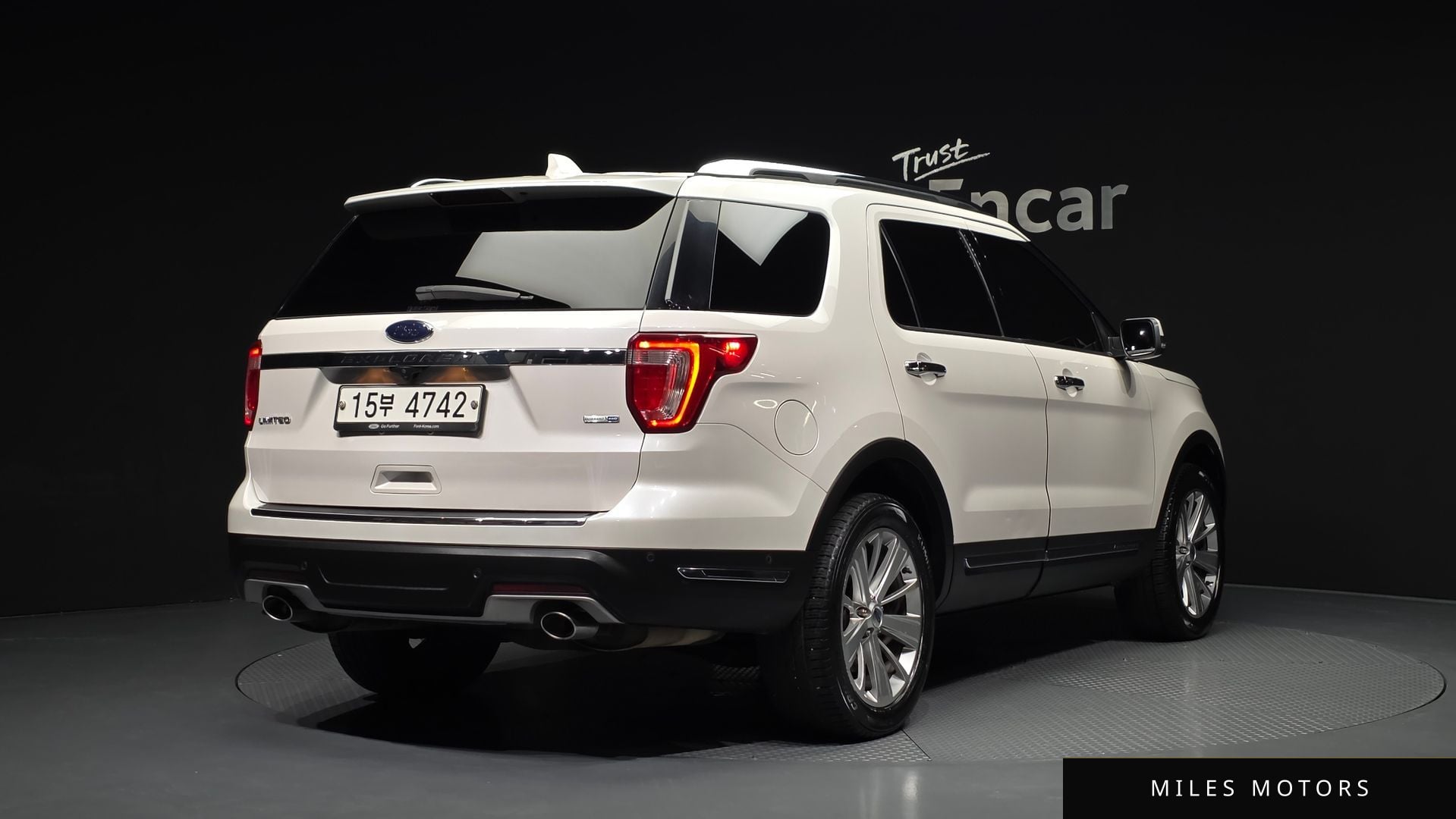 Ford Explorer 2019 — миниатюра 2