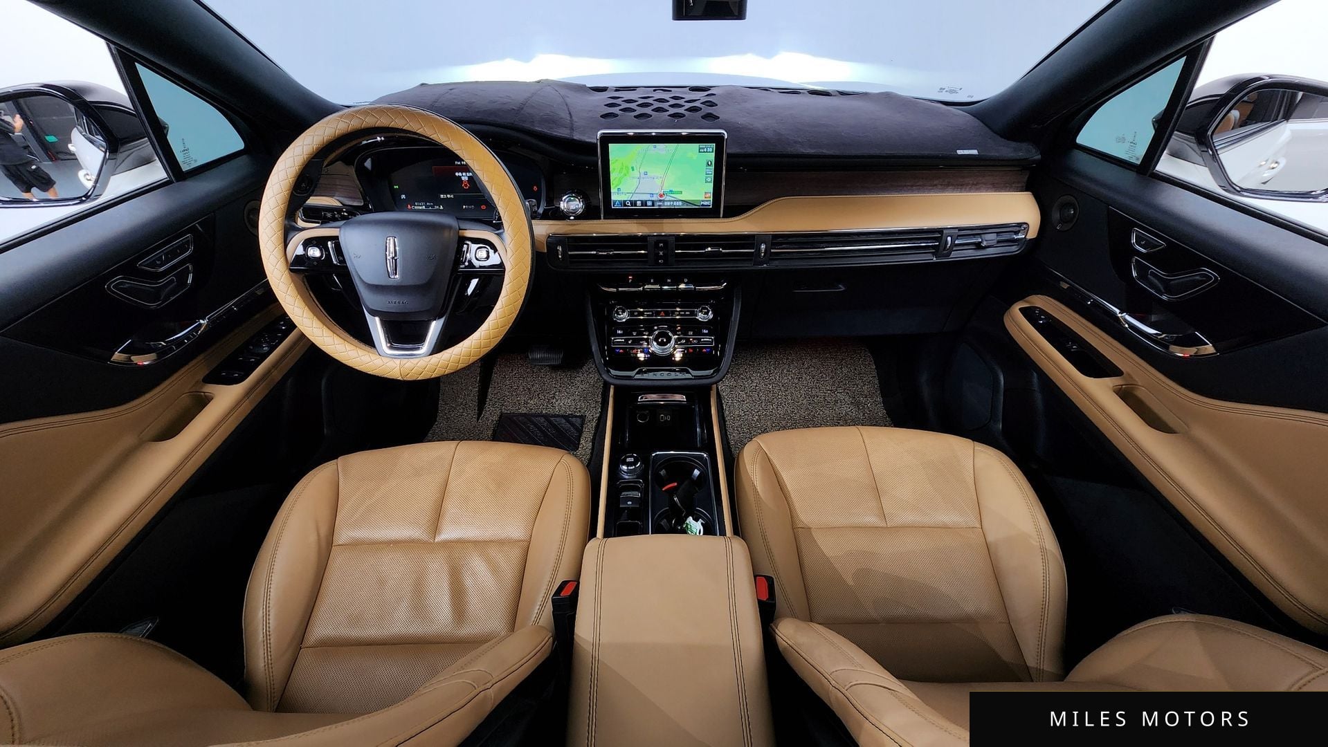 Lincoln Corsair 2020 — миниатюра 10